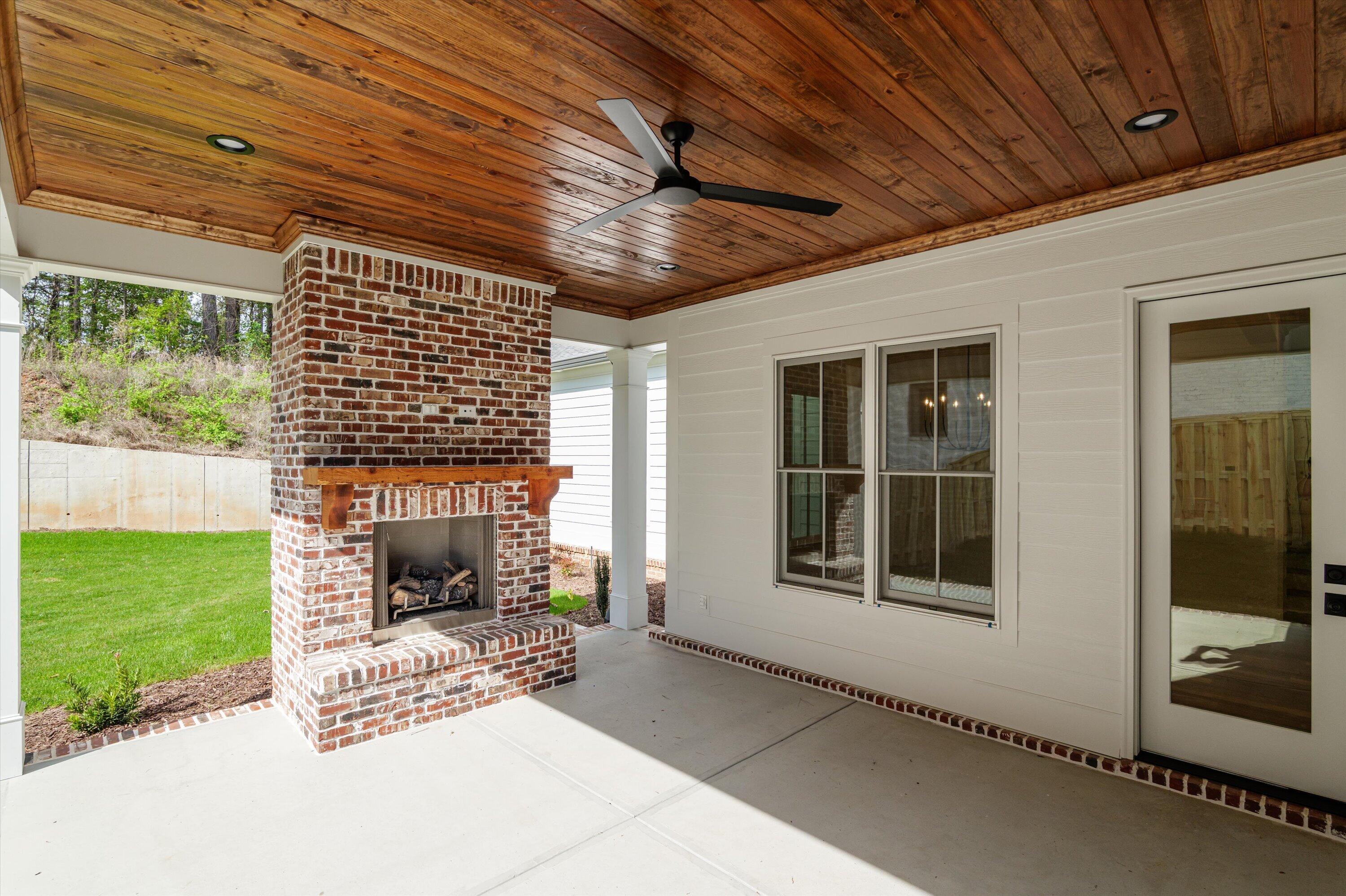 724 Campana Drive