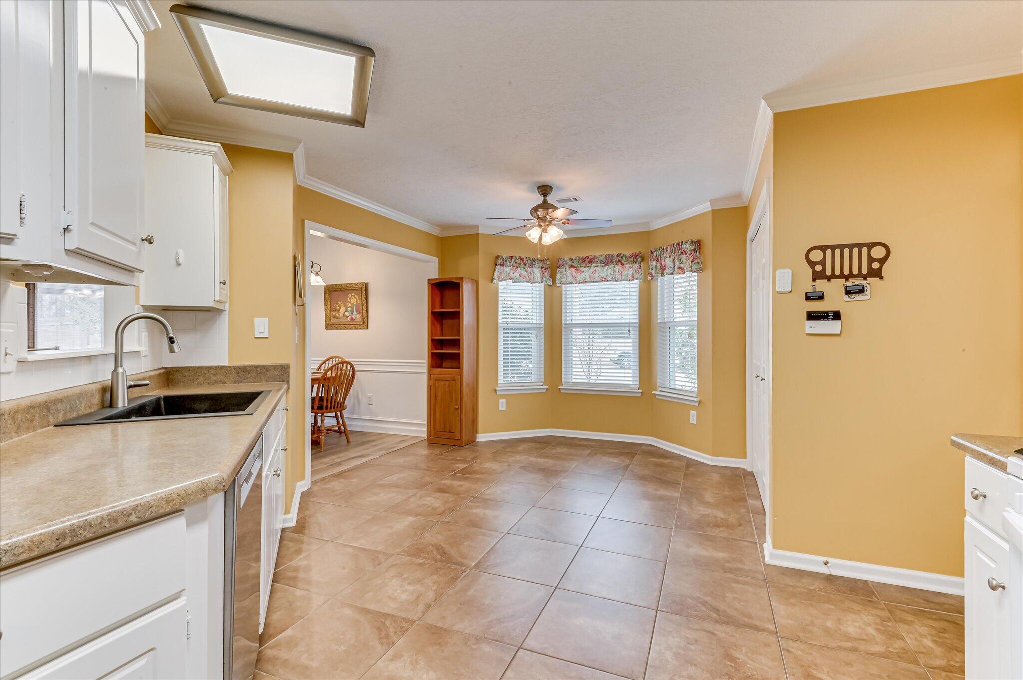 910 Sawbuck Way