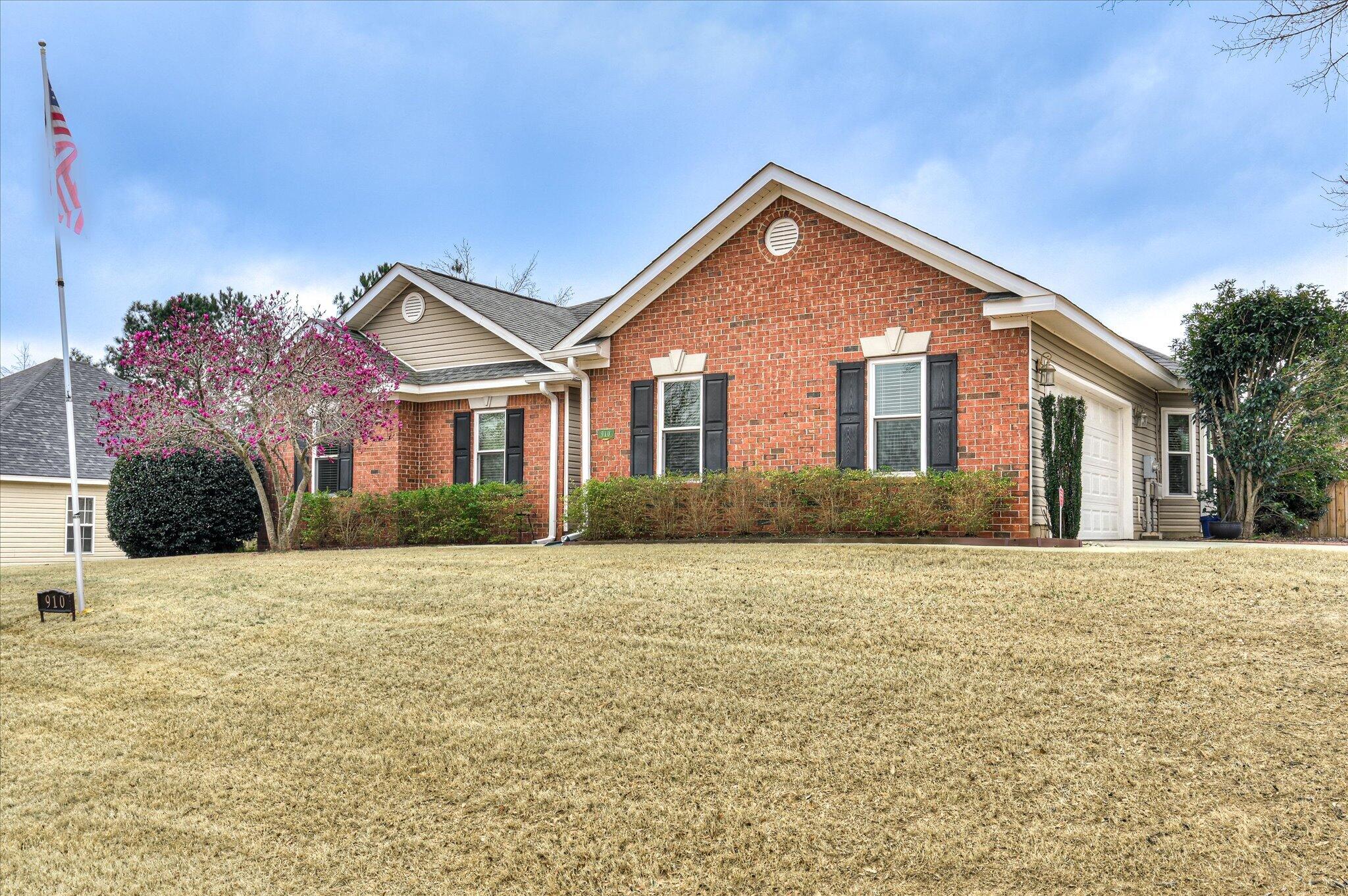 910 Sawbuck Way