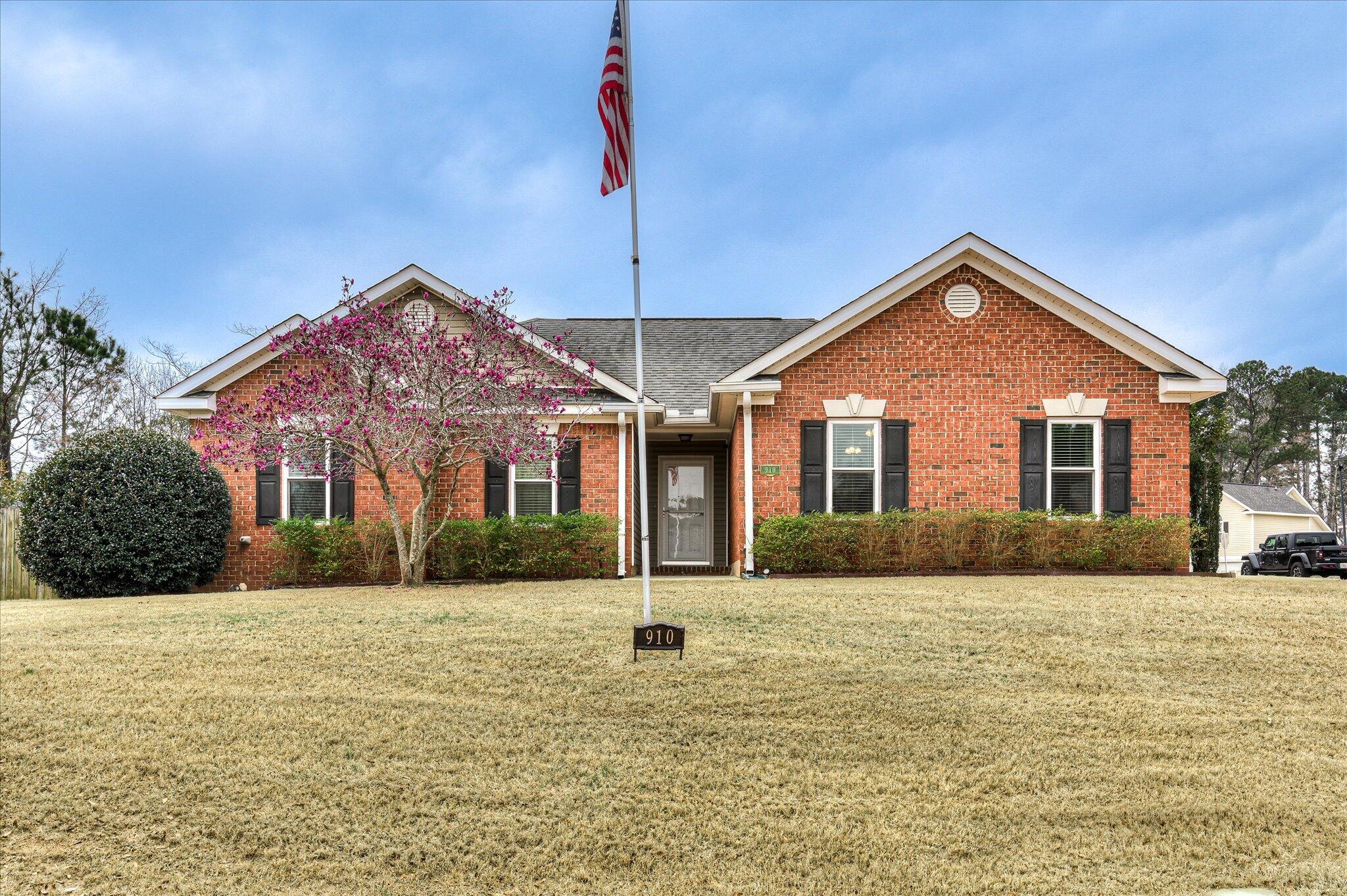 910 Sawbuck Way