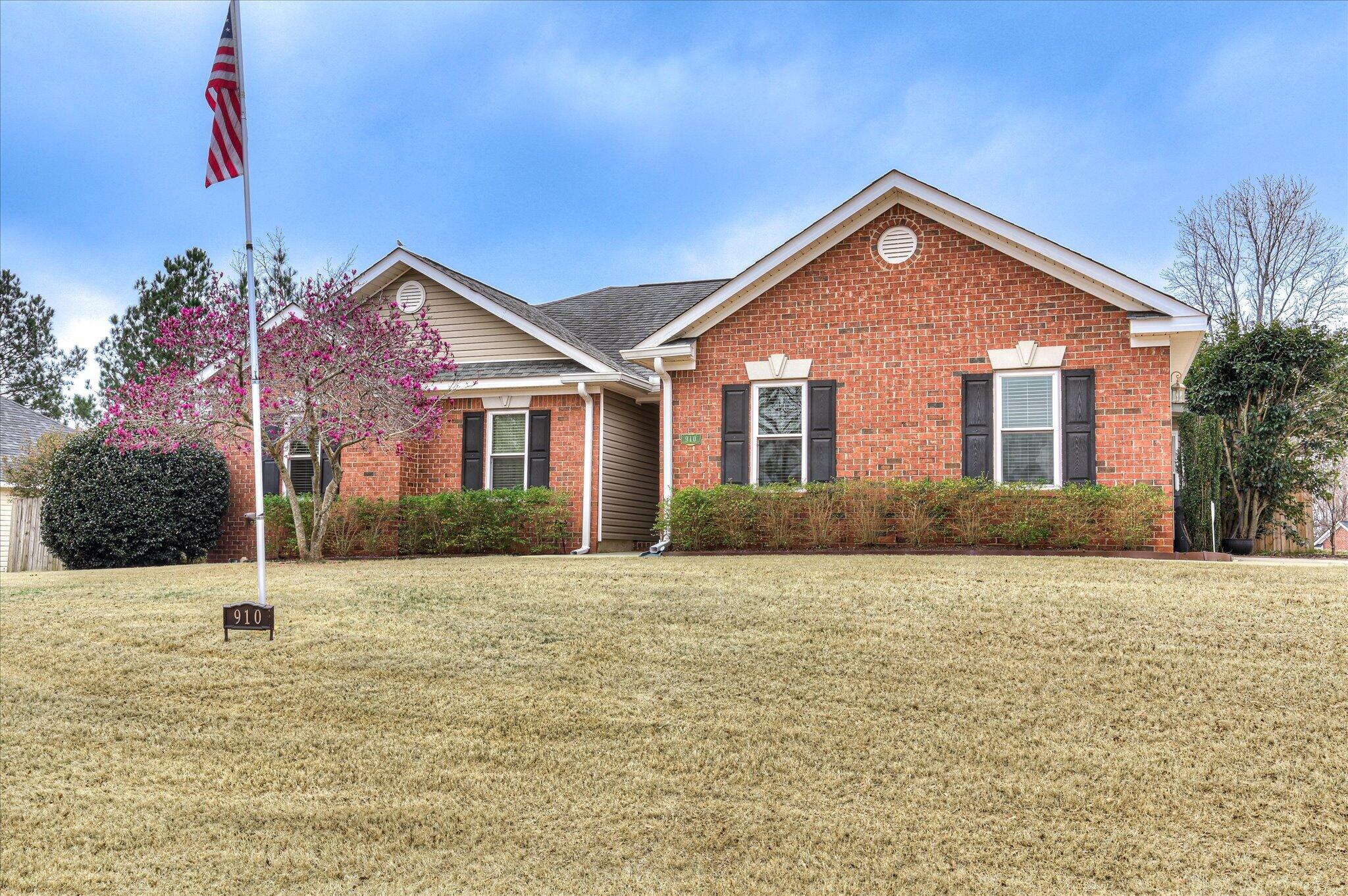 910 Sawbuck Way