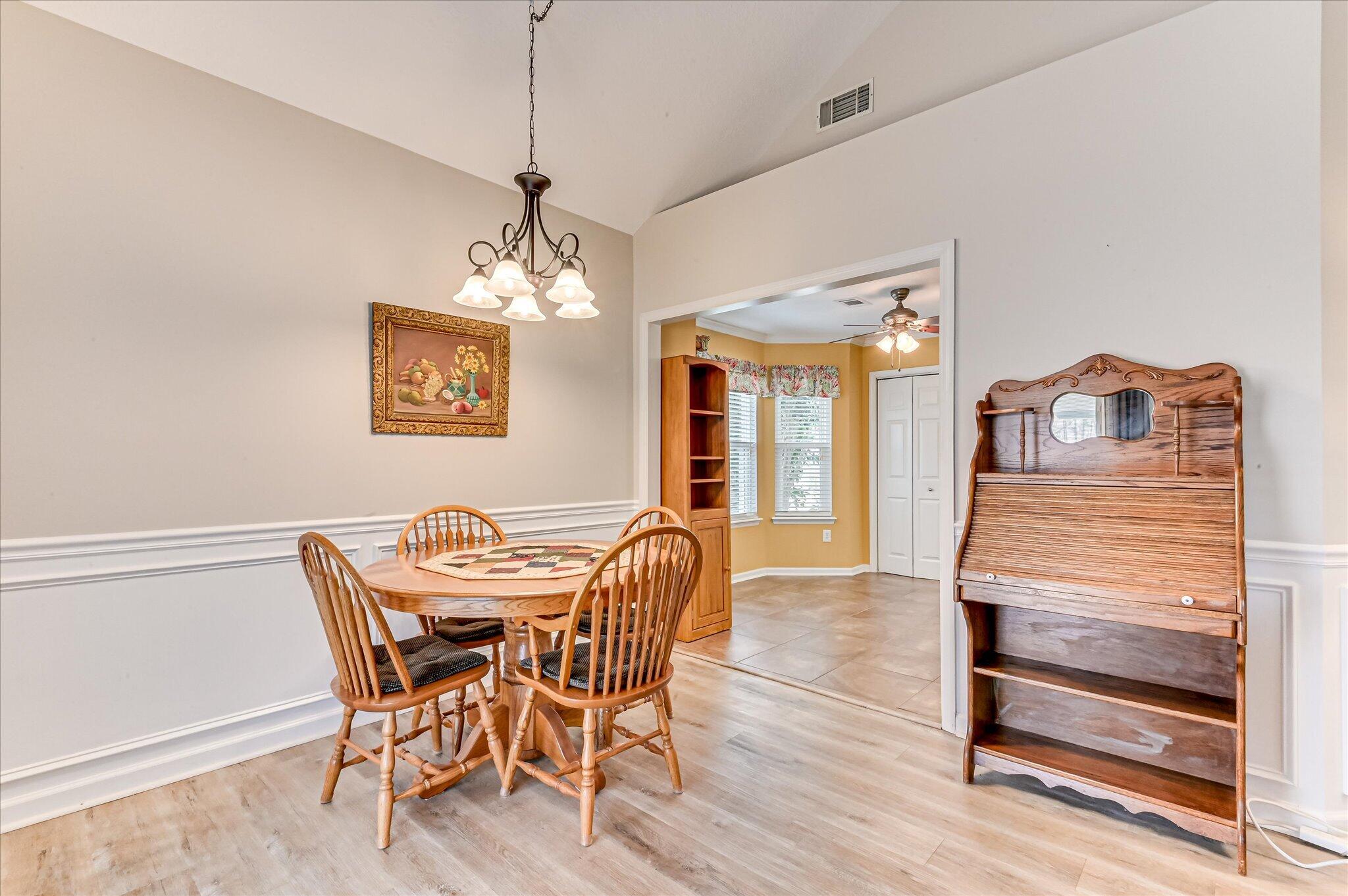 910 Sawbuck Way