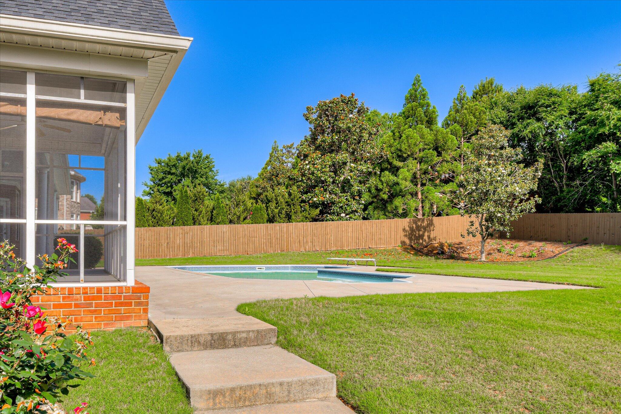 1459 Knob Hill Circle
