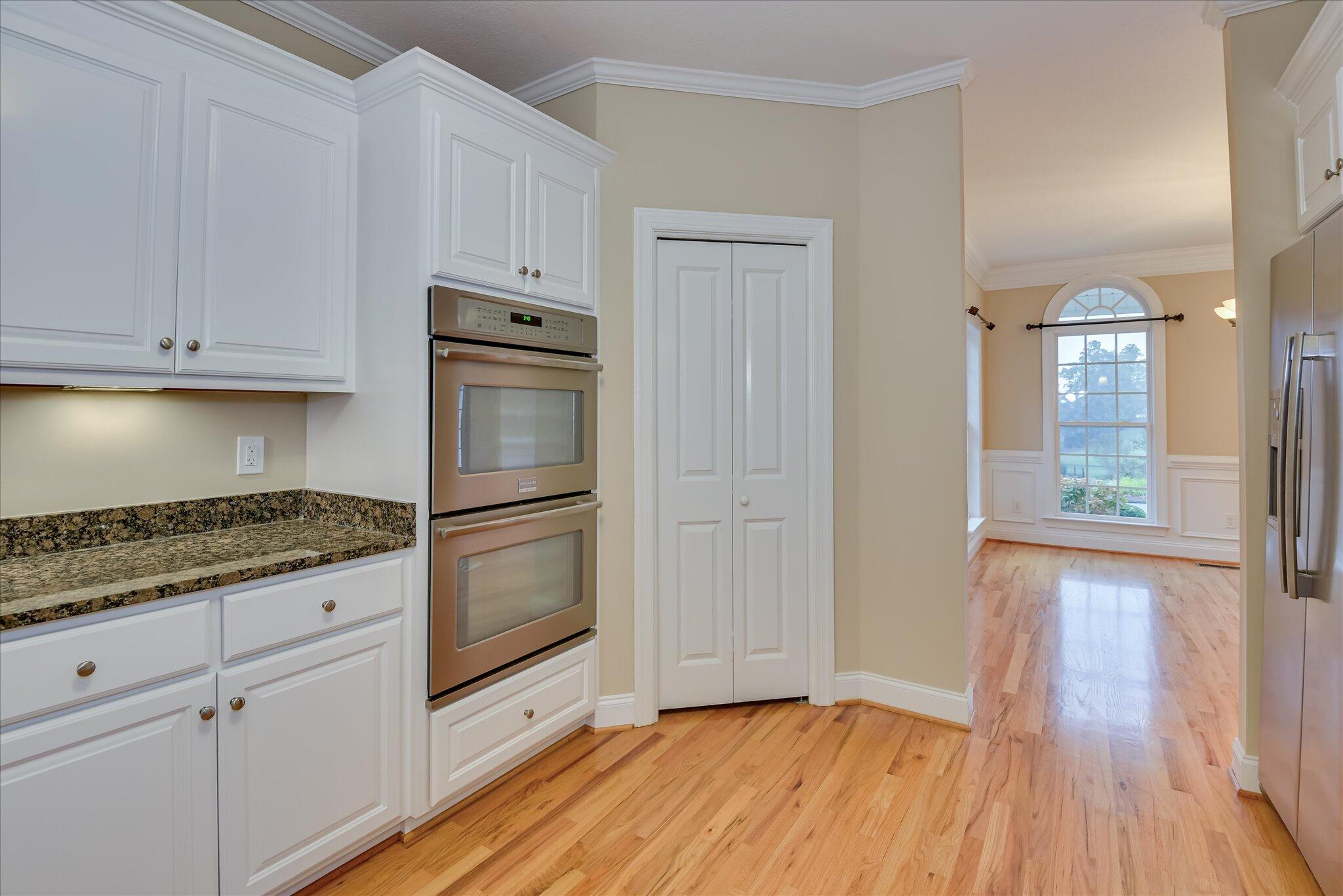 1459 Knob Hill Circle