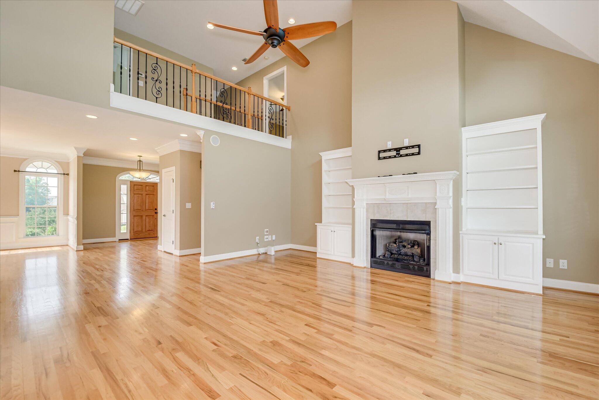 1459 Knob Hill Circle