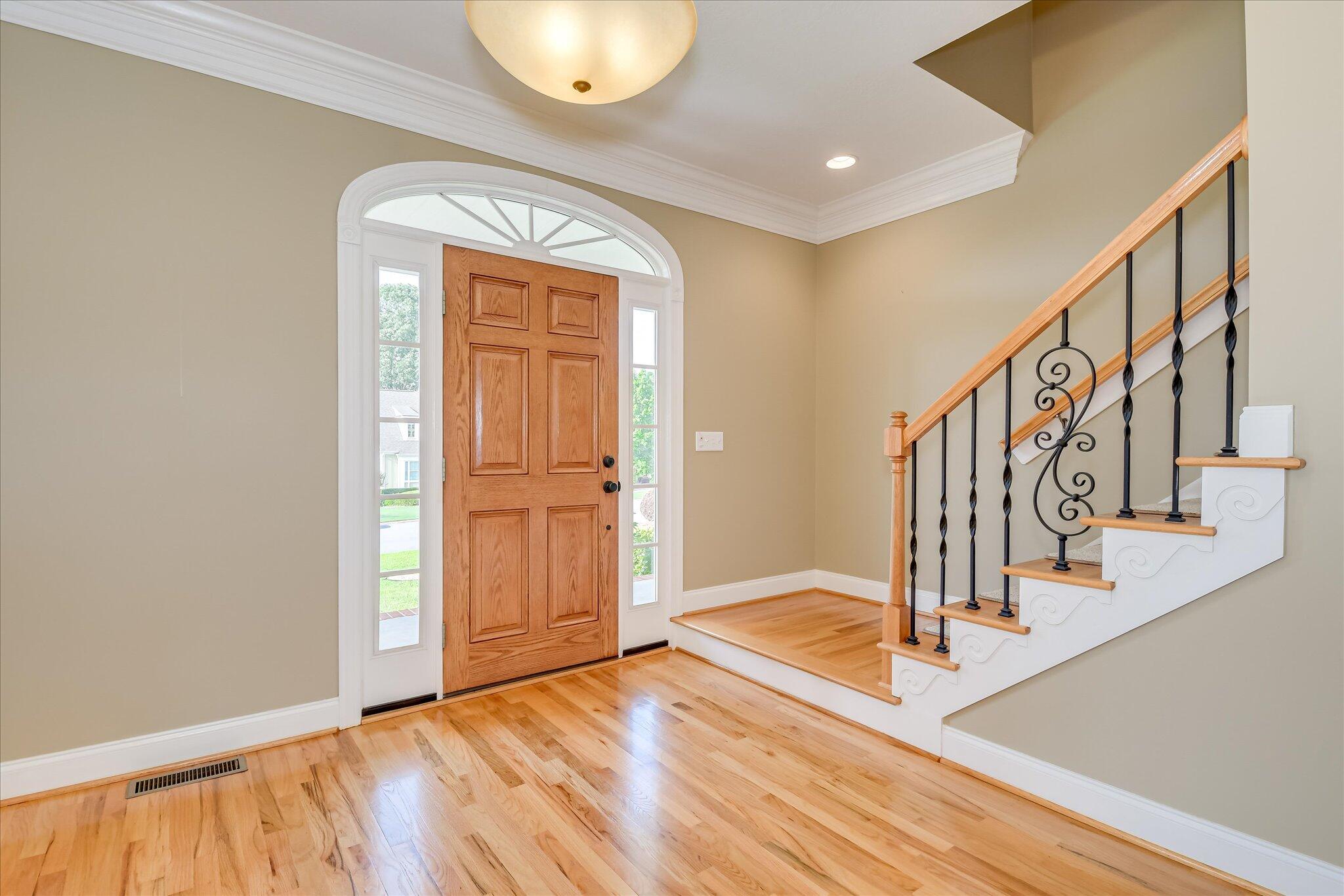 1459 Knob Hill Circle