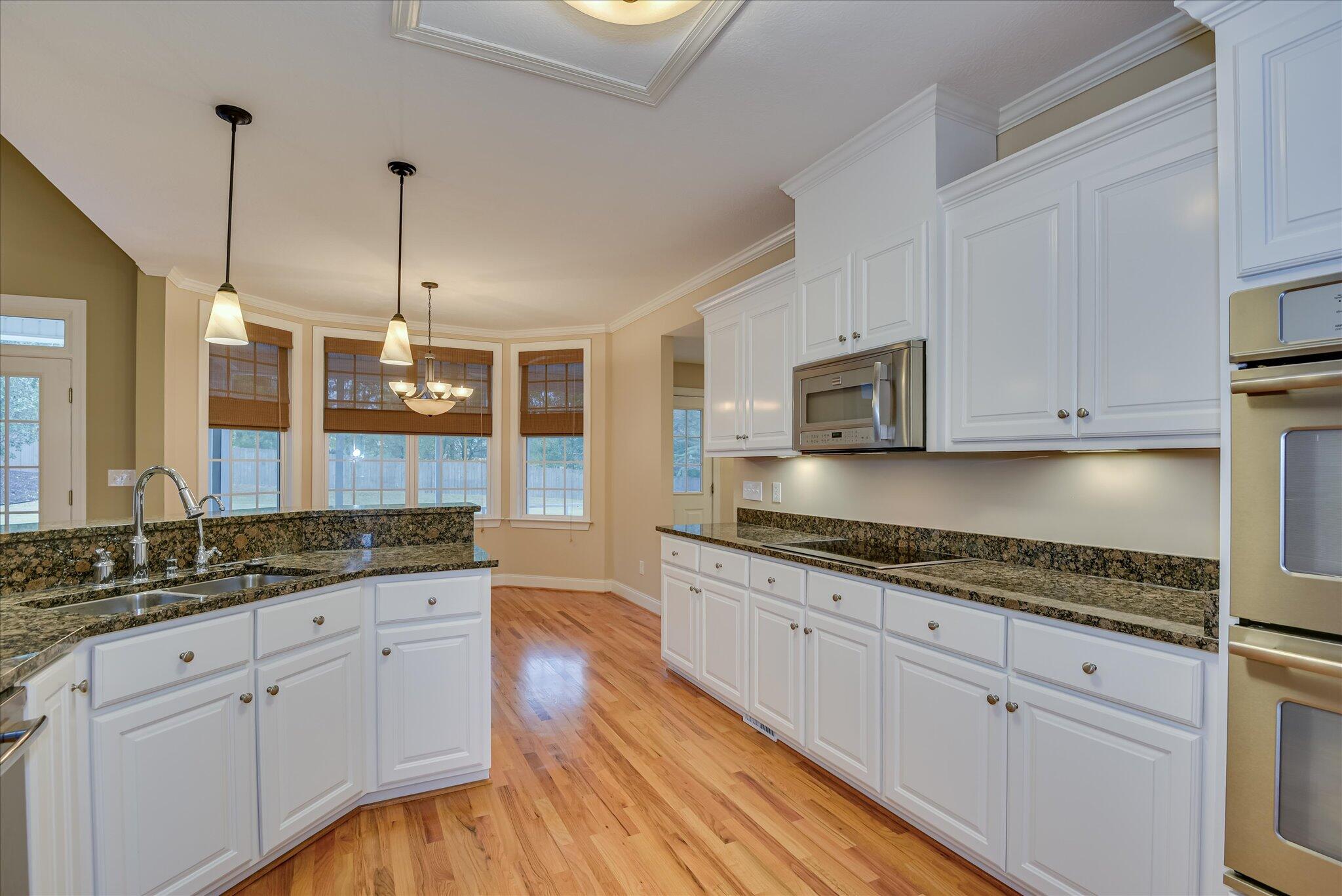 1459 Knob Hill Circle