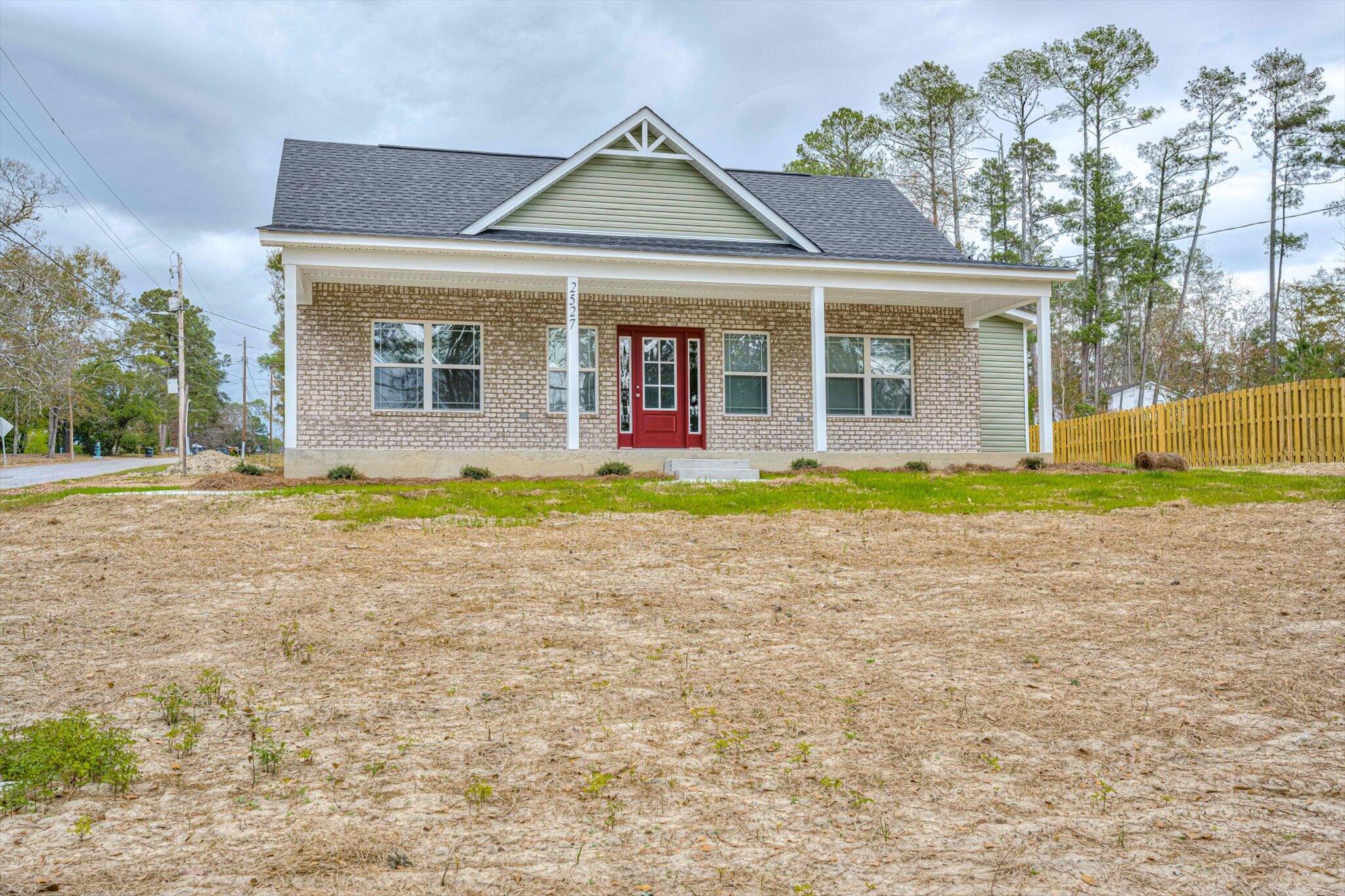 2527 Meadowbrook Drive