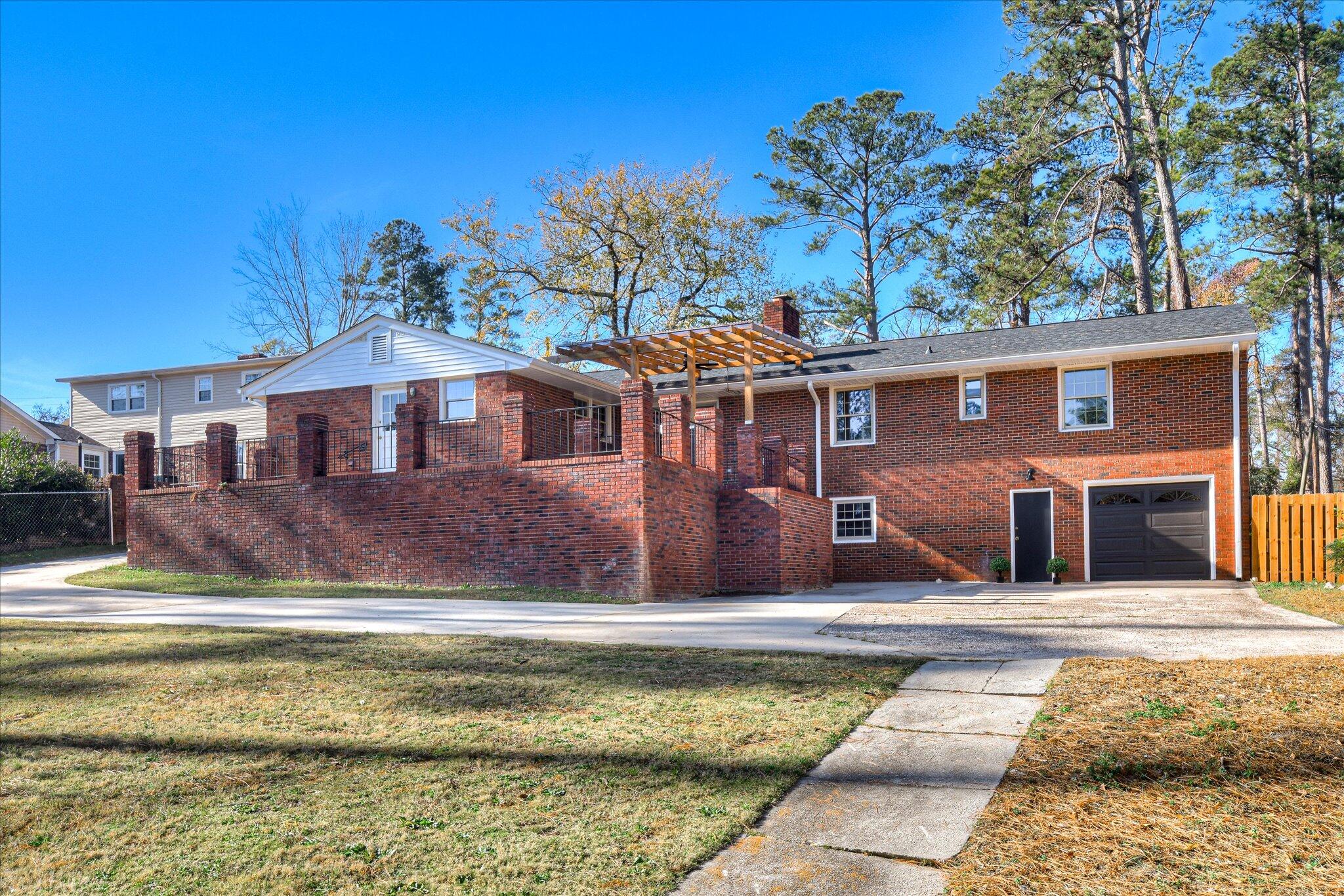 2225 Morningside Drive