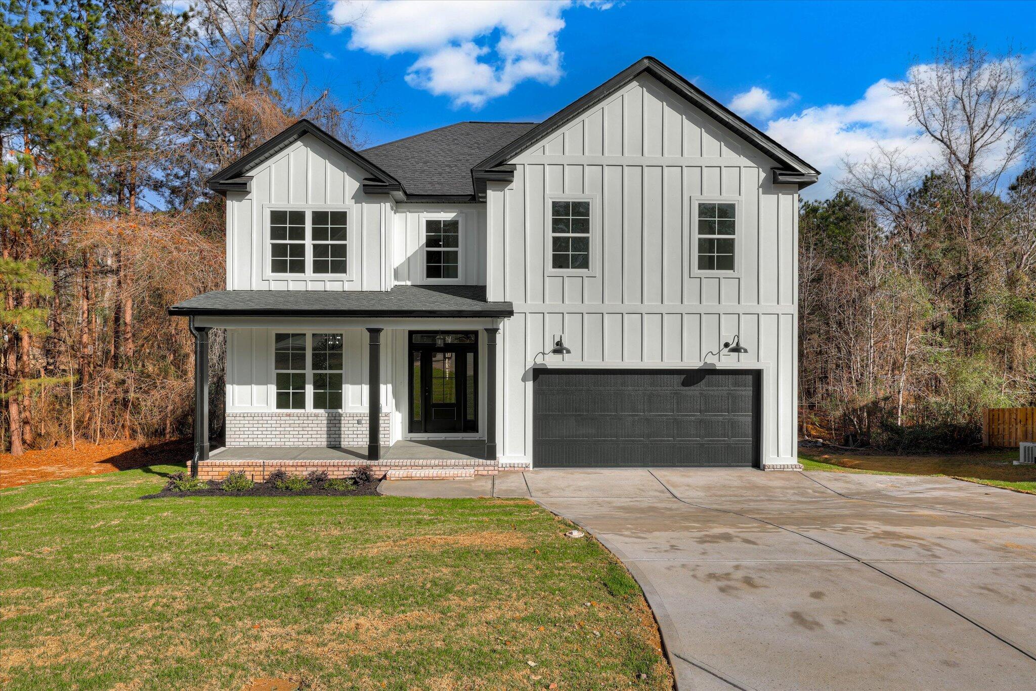 805 Leslie Court