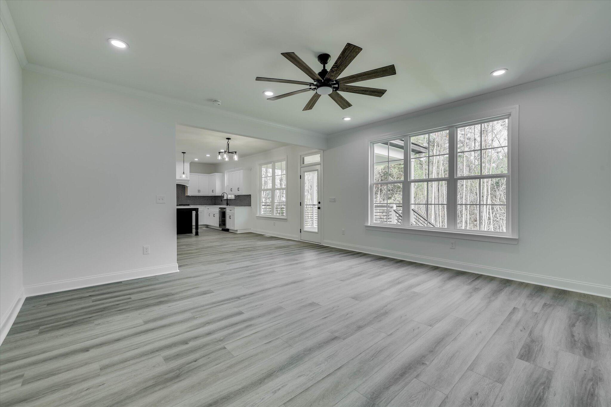 805 Leslie Court