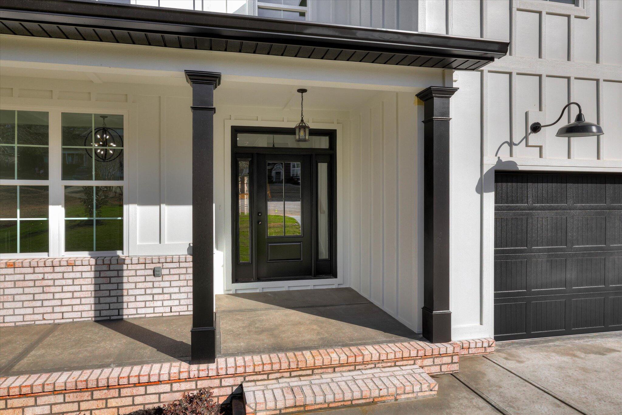805 Leslie Court