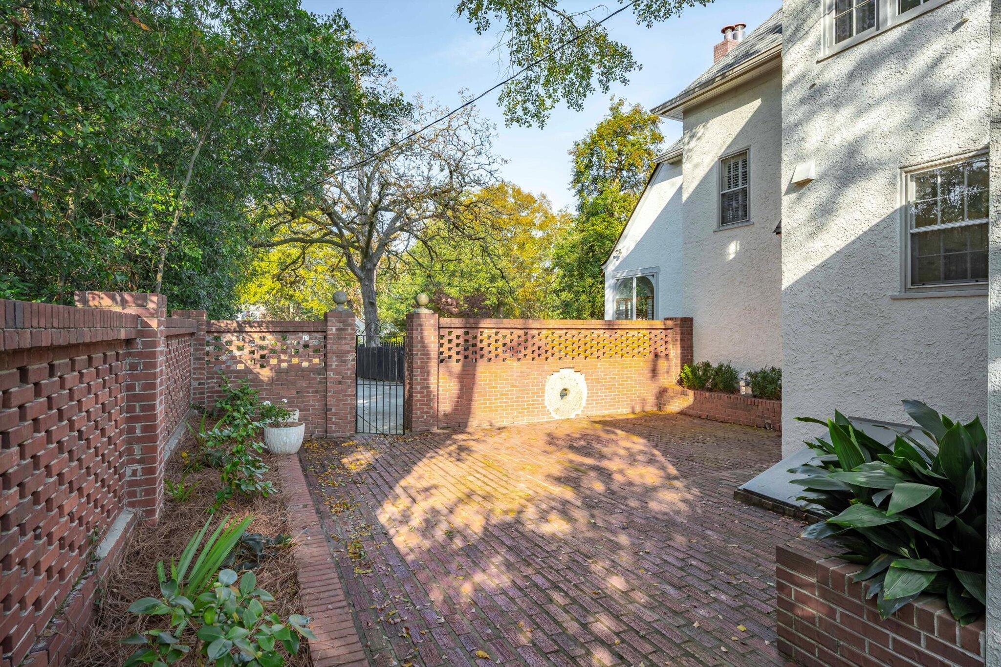 1117 Highland Avenue
