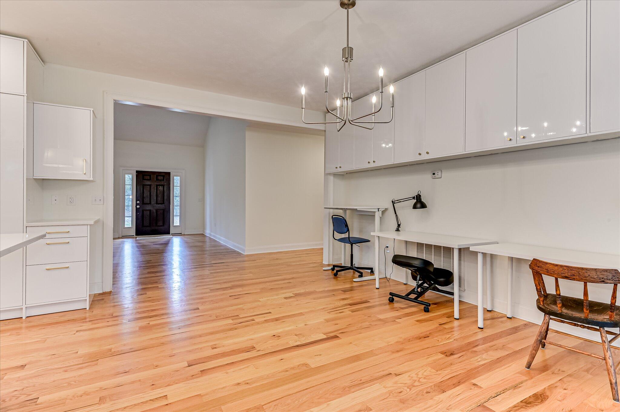 1223 Reid Road