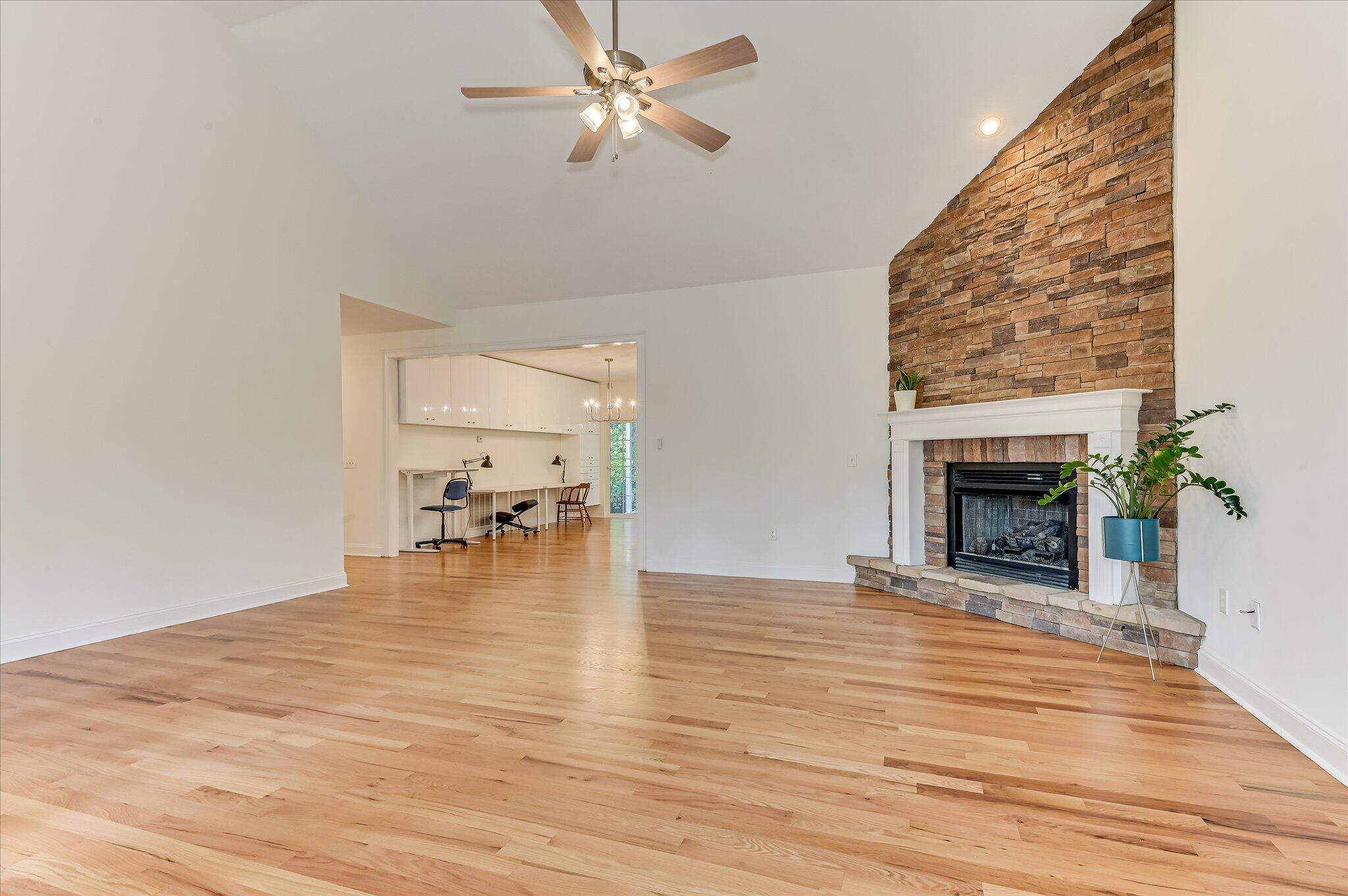 1223 Reid Road