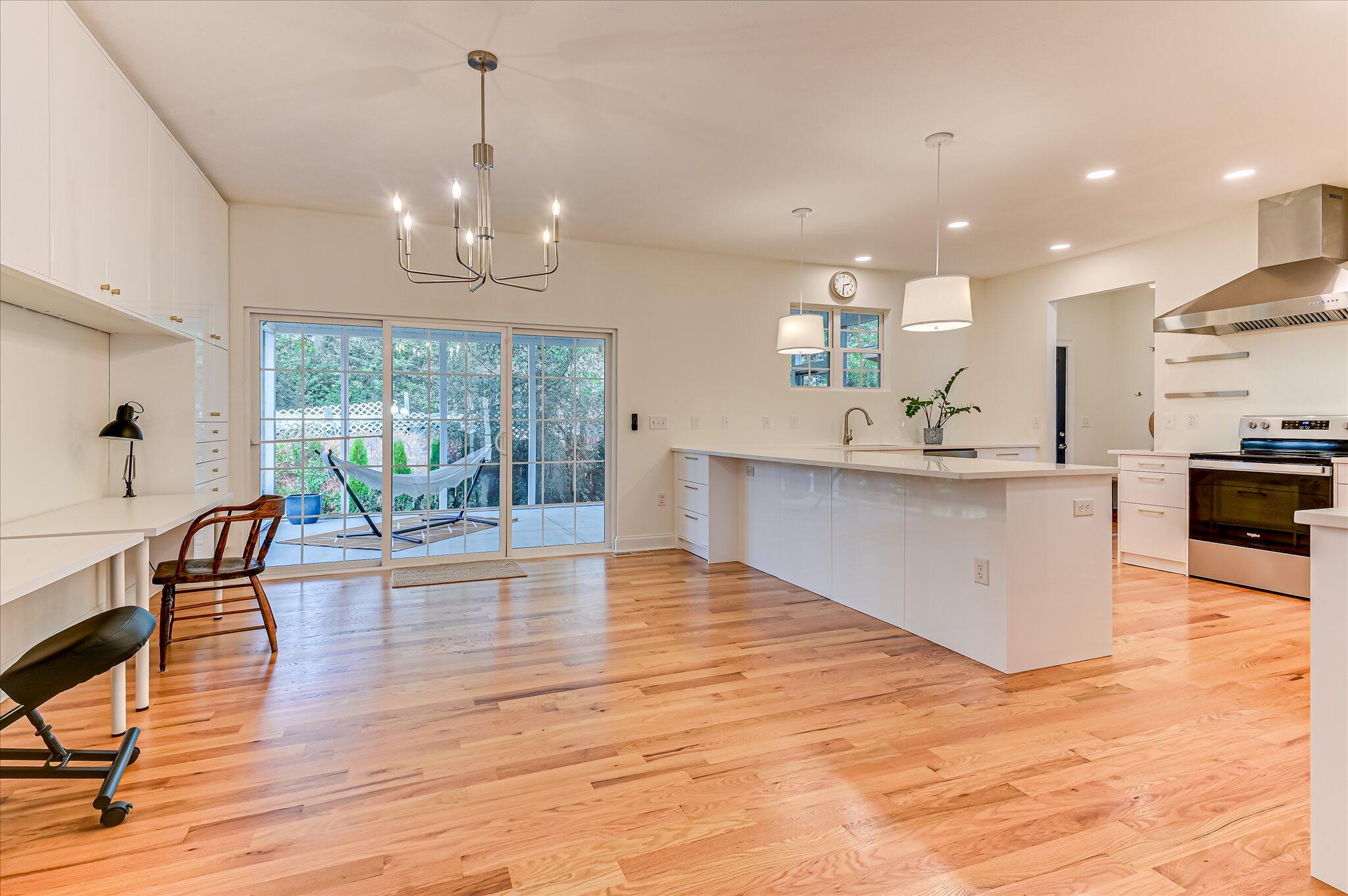 1223 Reid Road