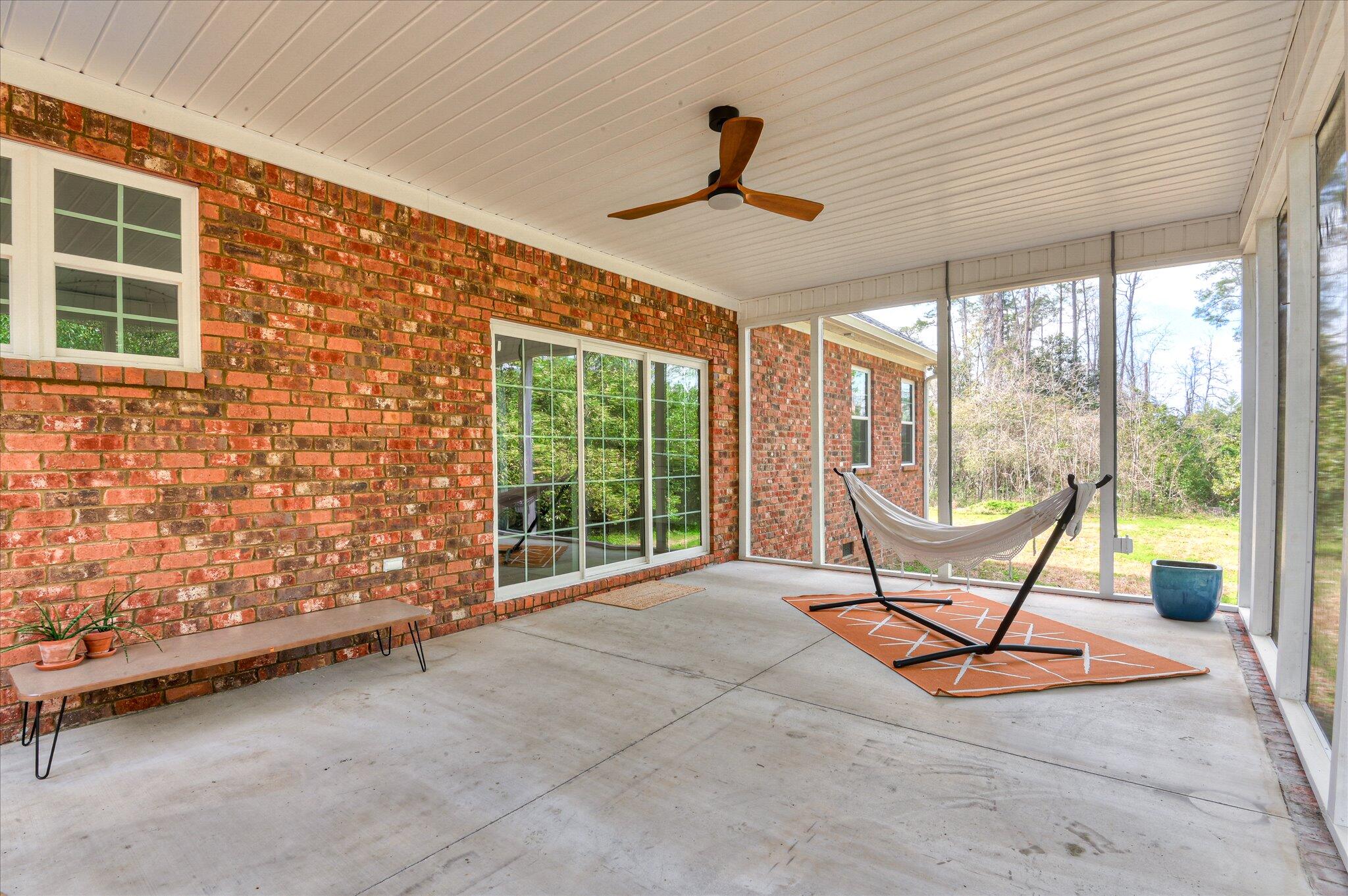 1223 Reid Road