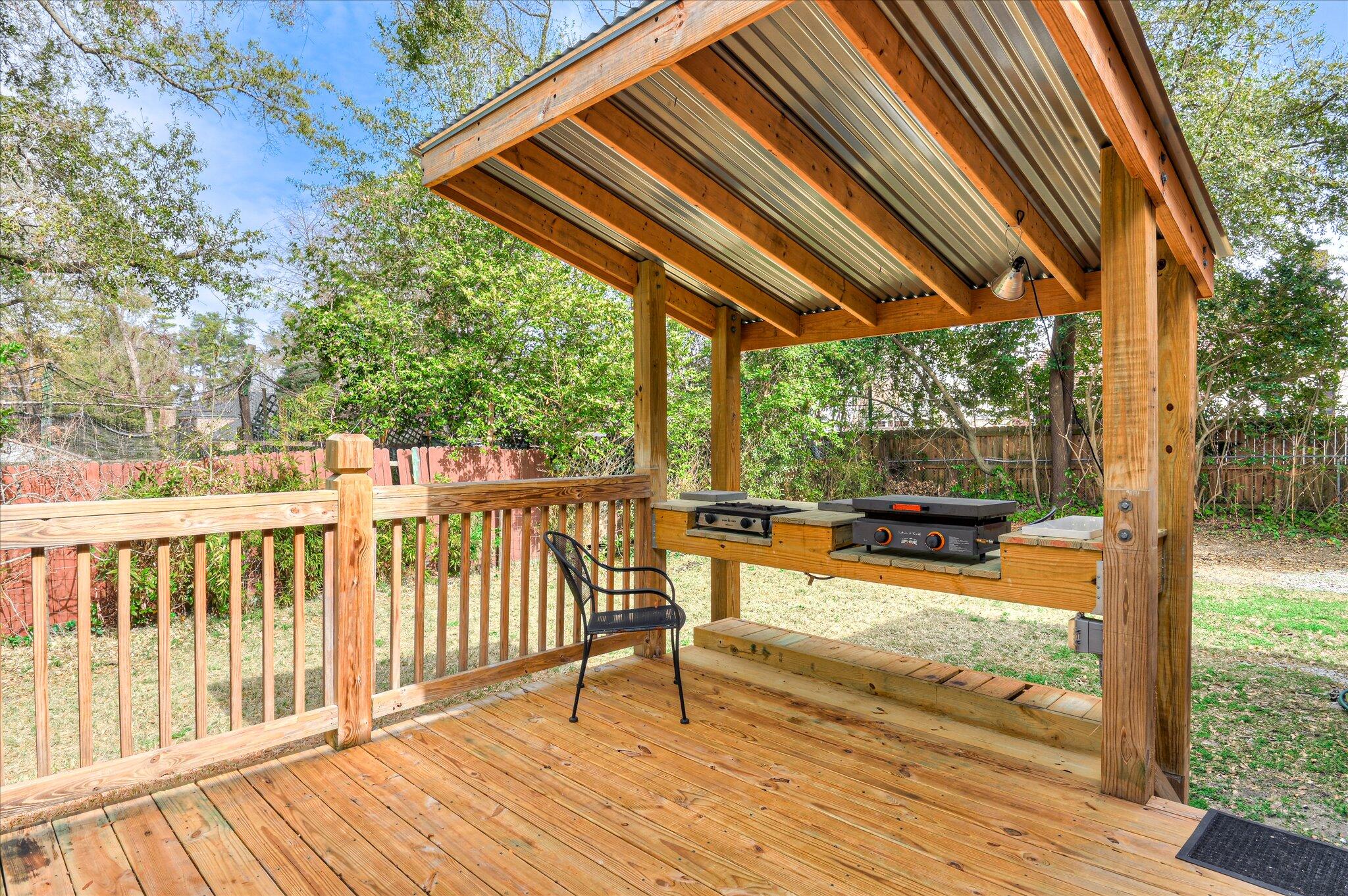 1223 Reid Road