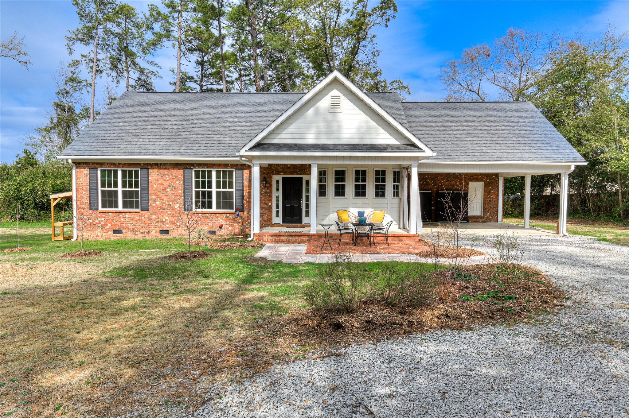1223 Reid Road