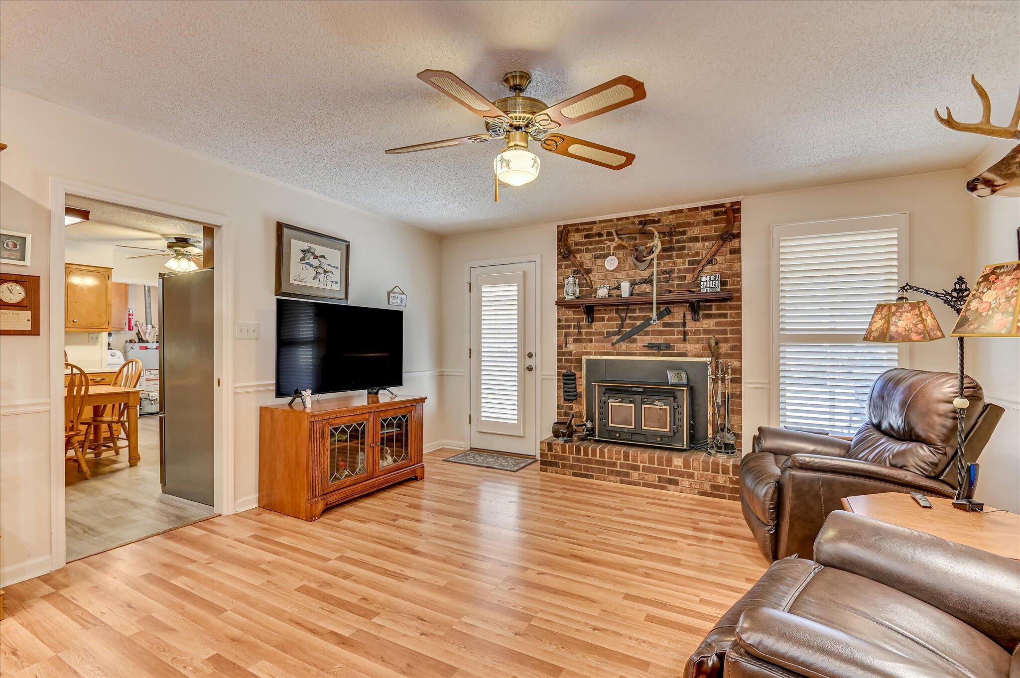 193 Creek View Circle