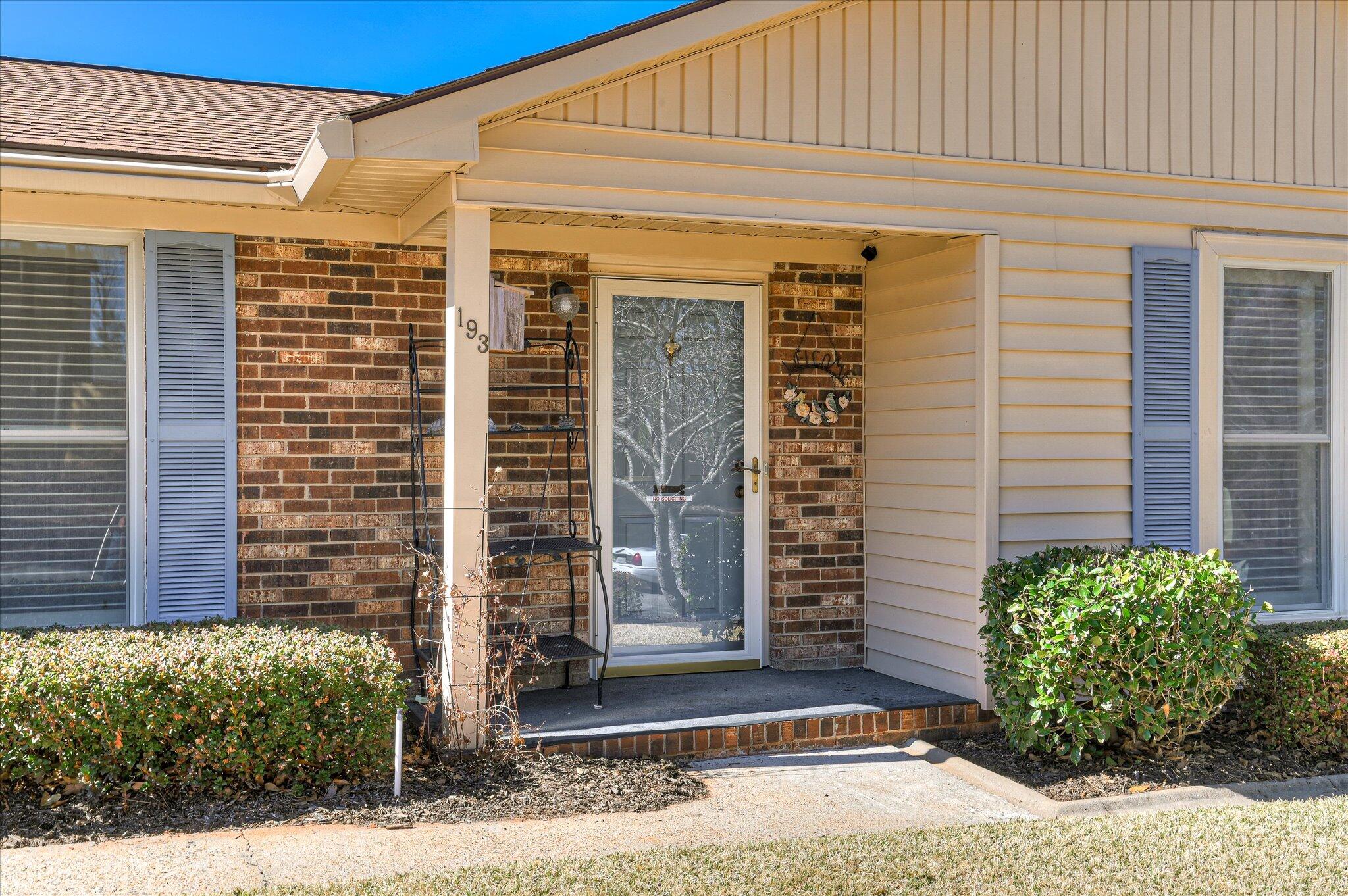 193 Creek View Circle
