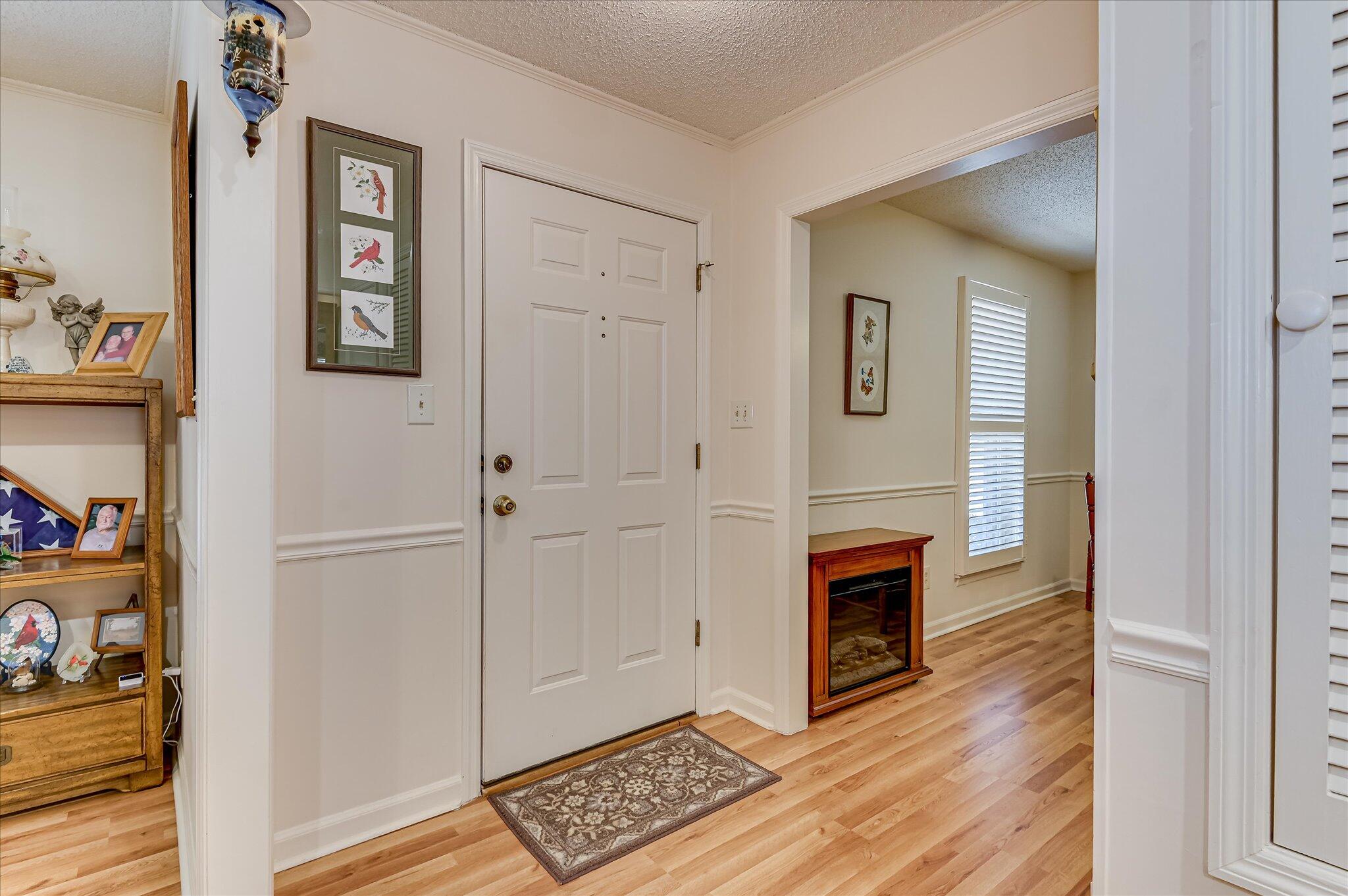 193 Creek View Circle