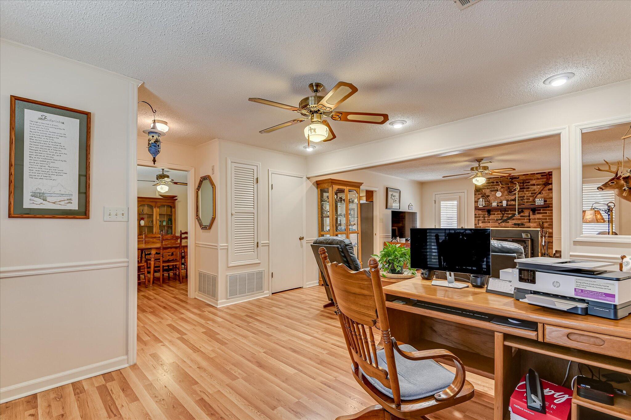 193 Creek View Circle