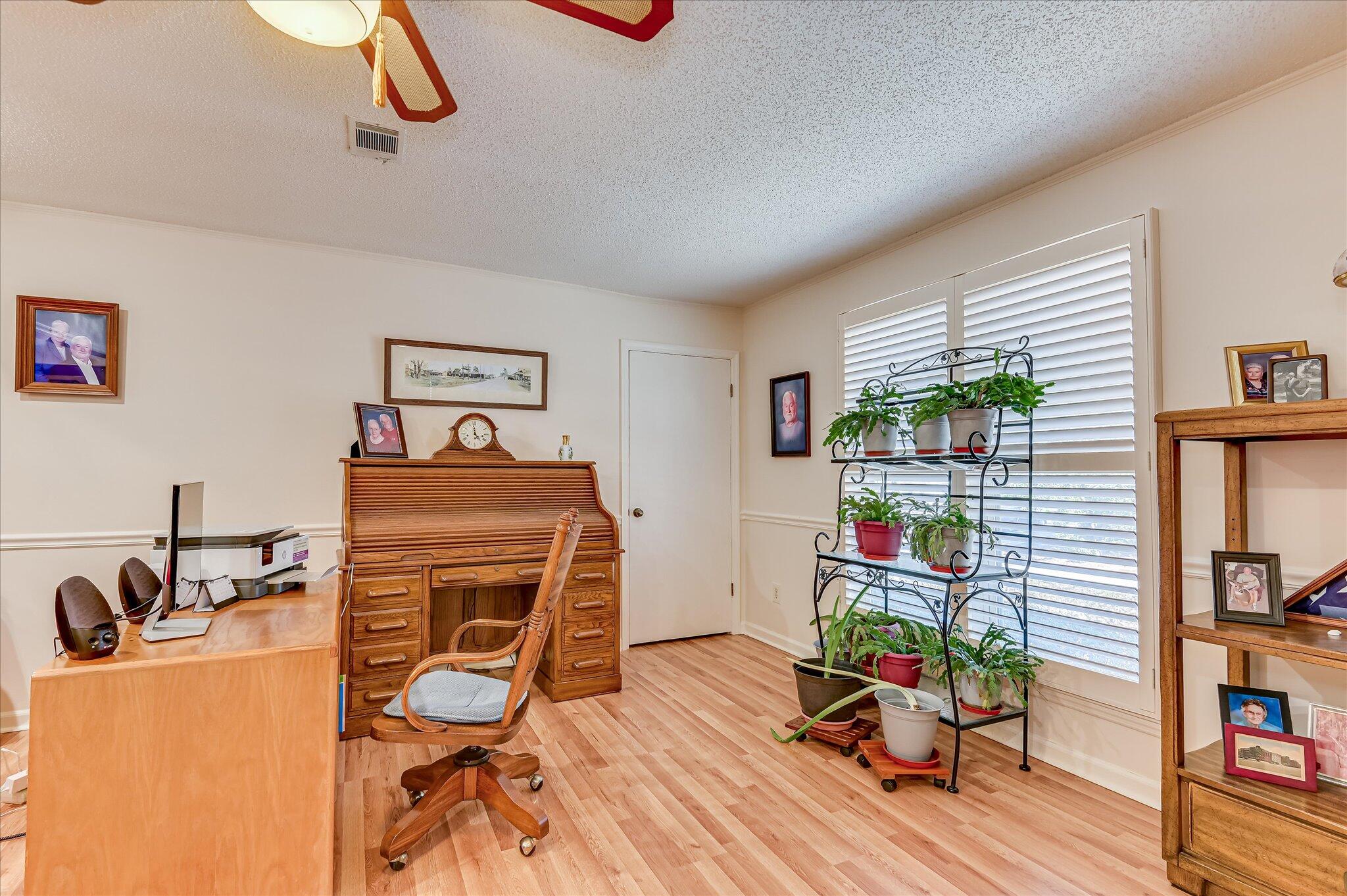 193 Creek View Circle