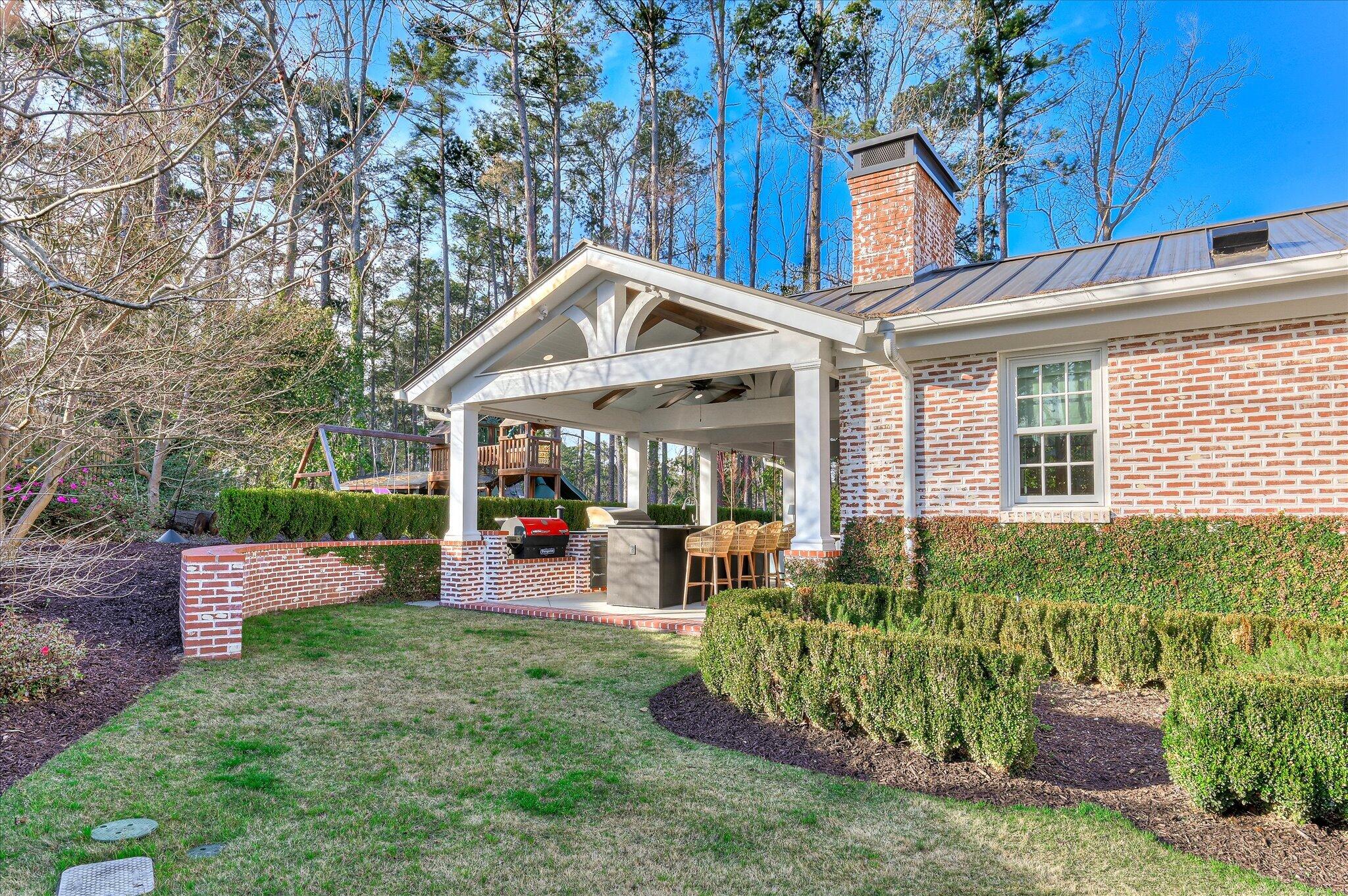 1 Summerville Lane