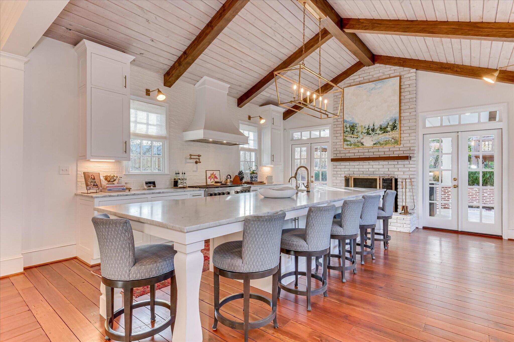 1 Summerville Lane