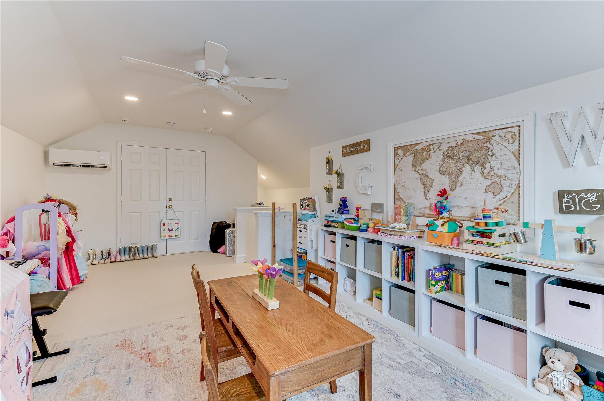 1 Summerville Lane