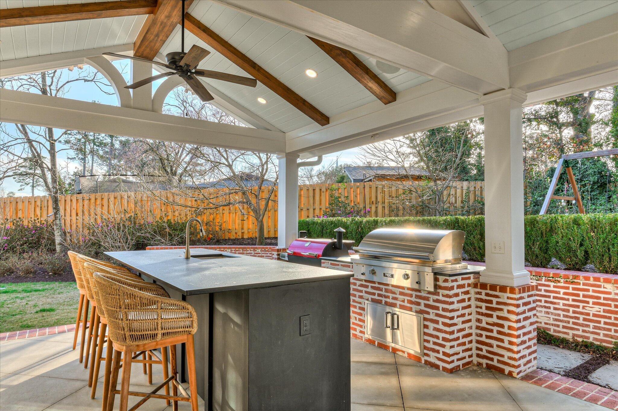 1 Summerville Lane