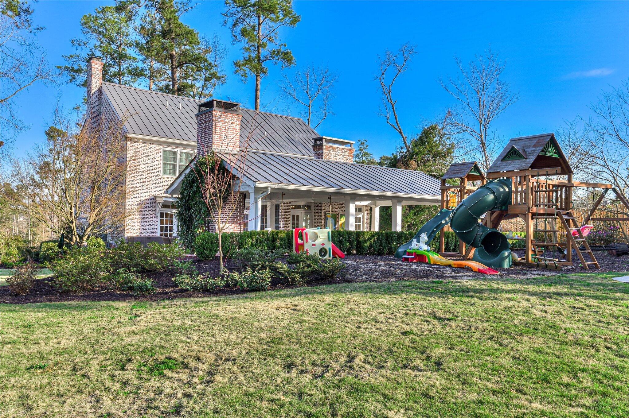 1 Summerville Lane