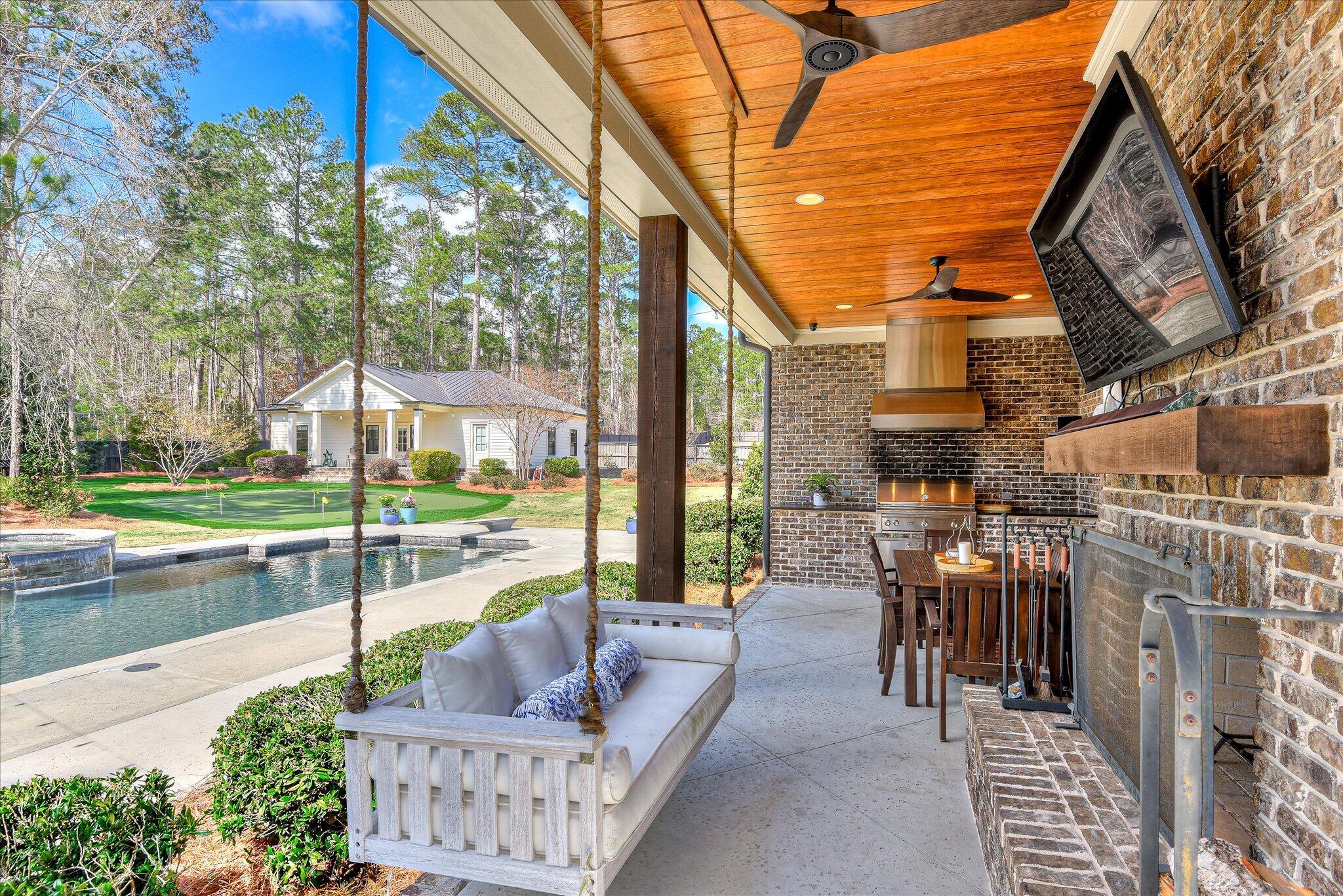 303 Founders Lane