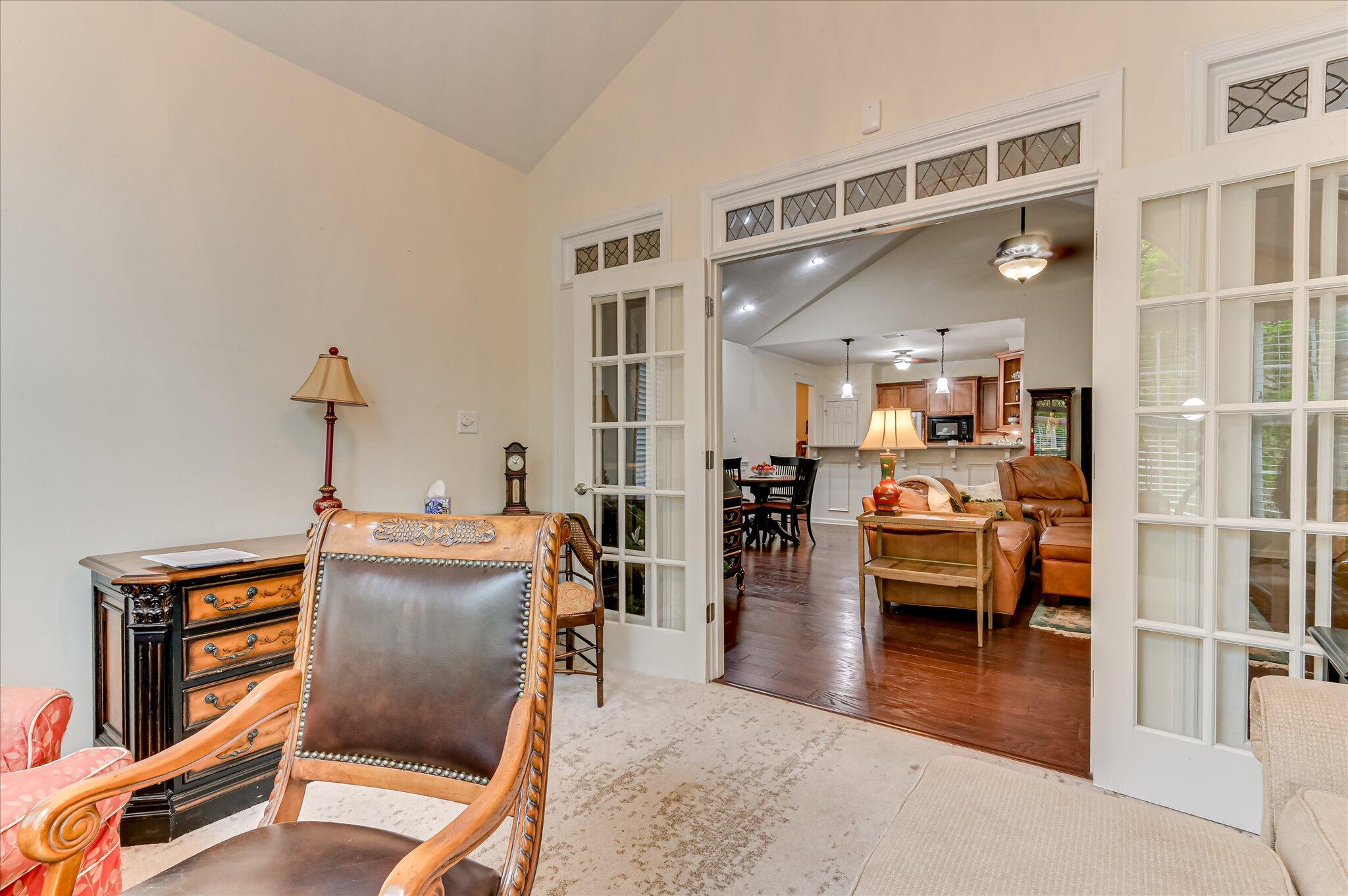 2502 Amberley Pass