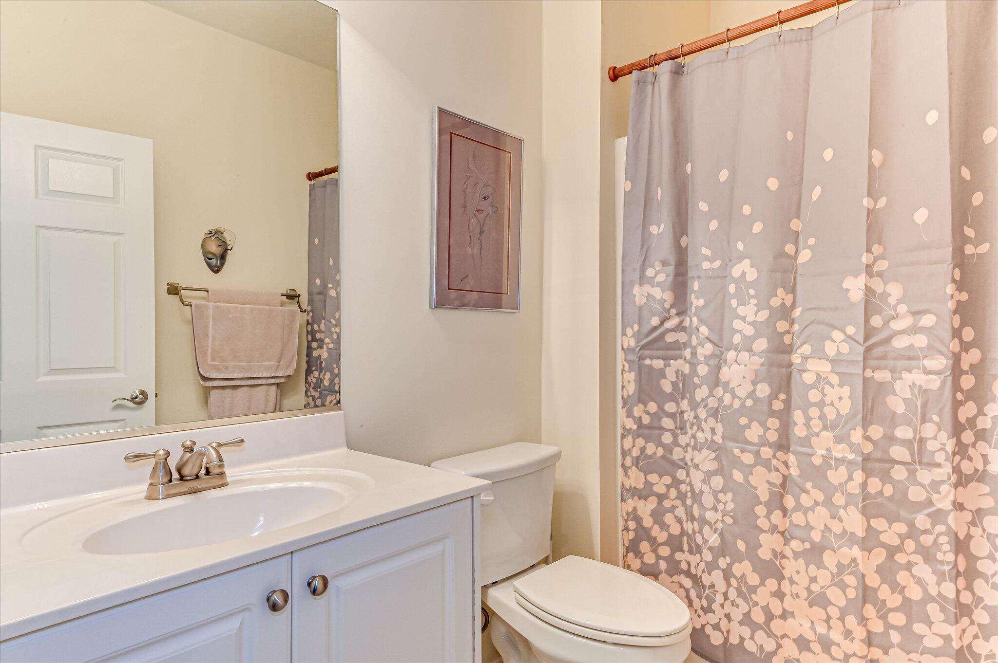 2502 Amberley Pass