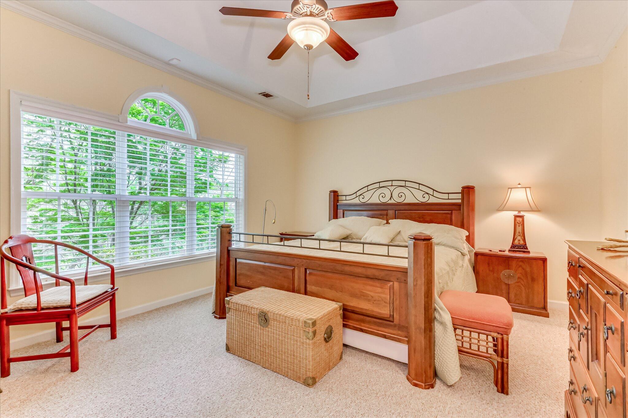 2502 Amberley Pass