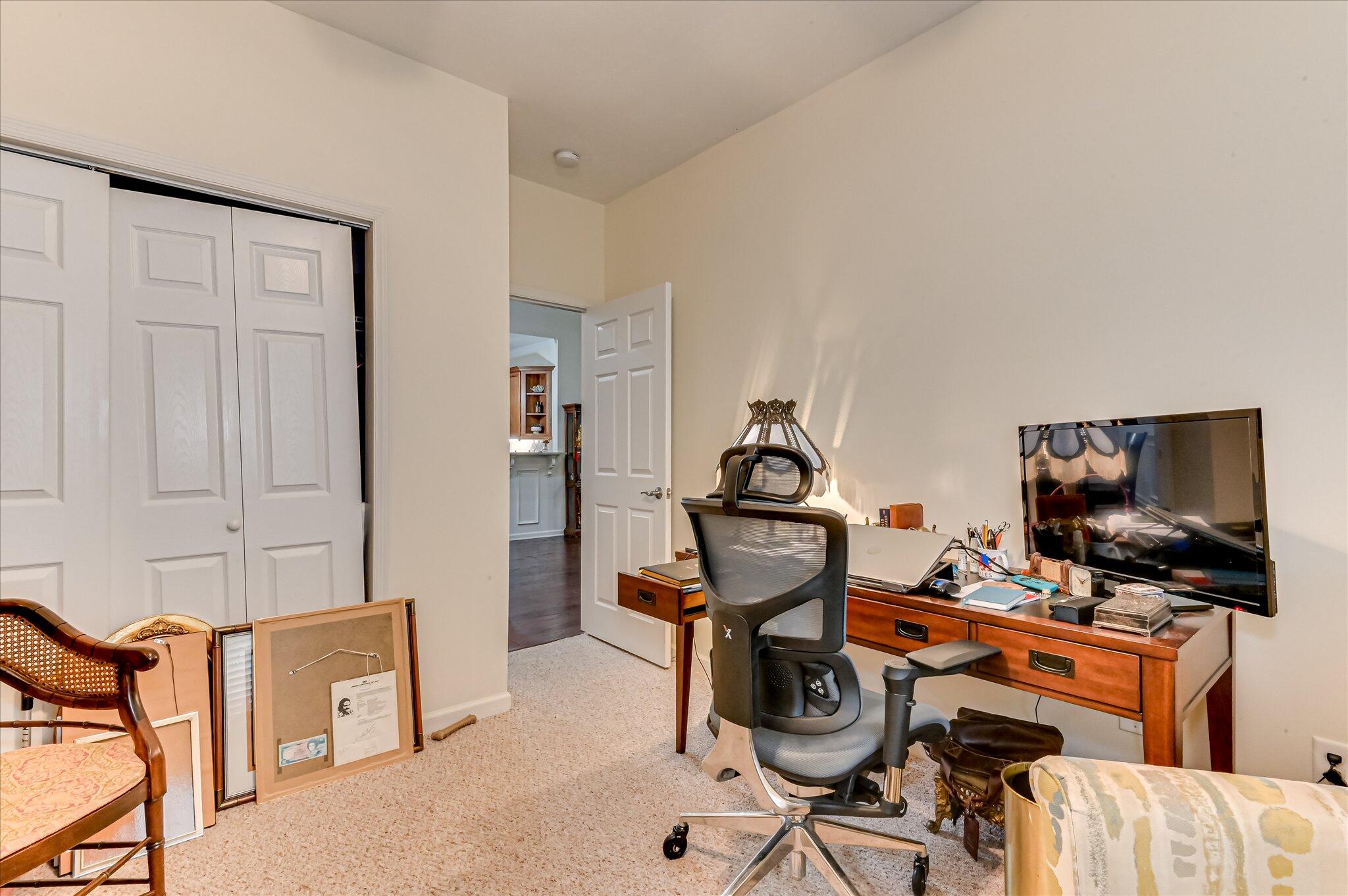2502 Amberley Pass