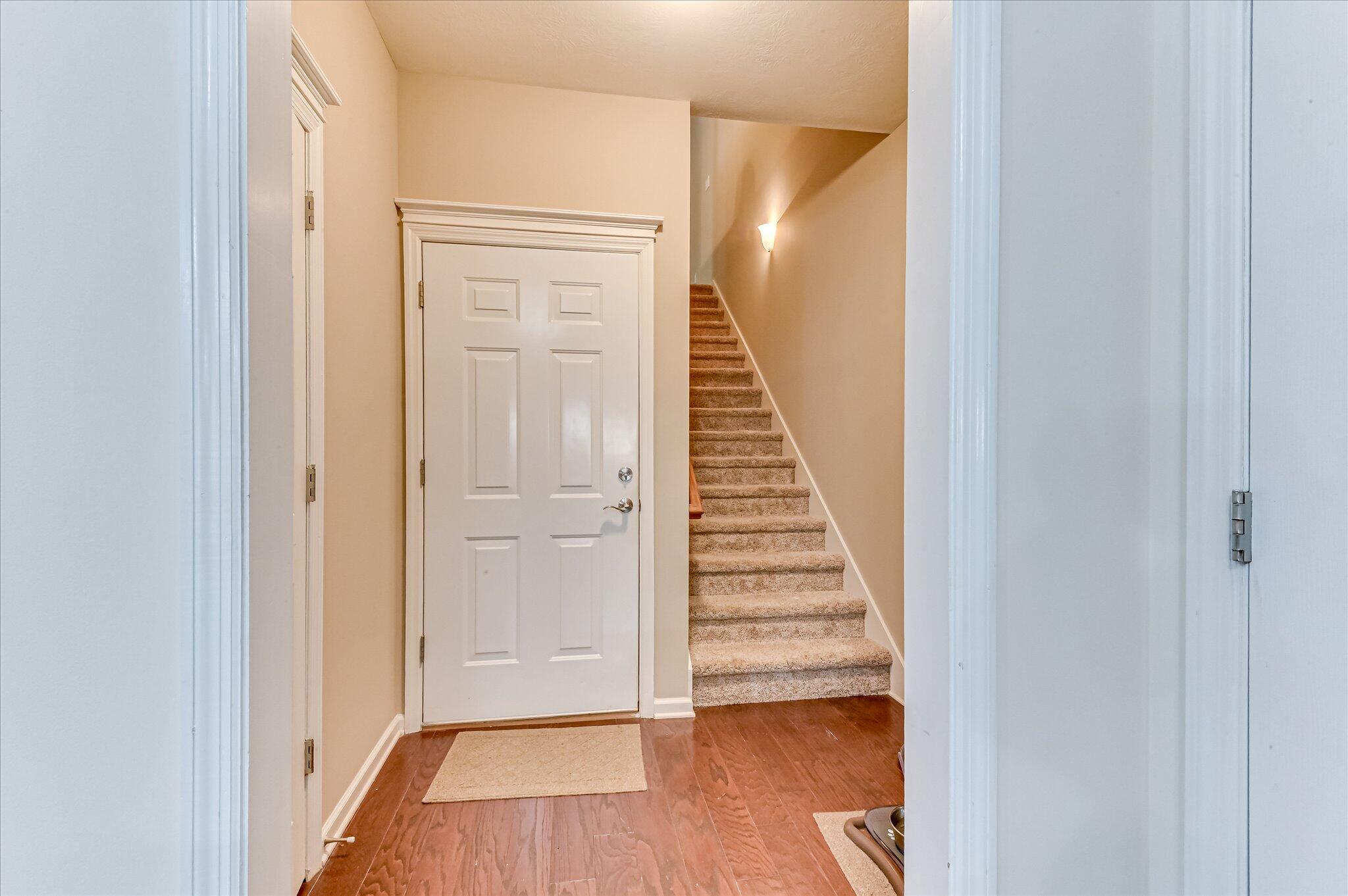 2502 Amberley Pass