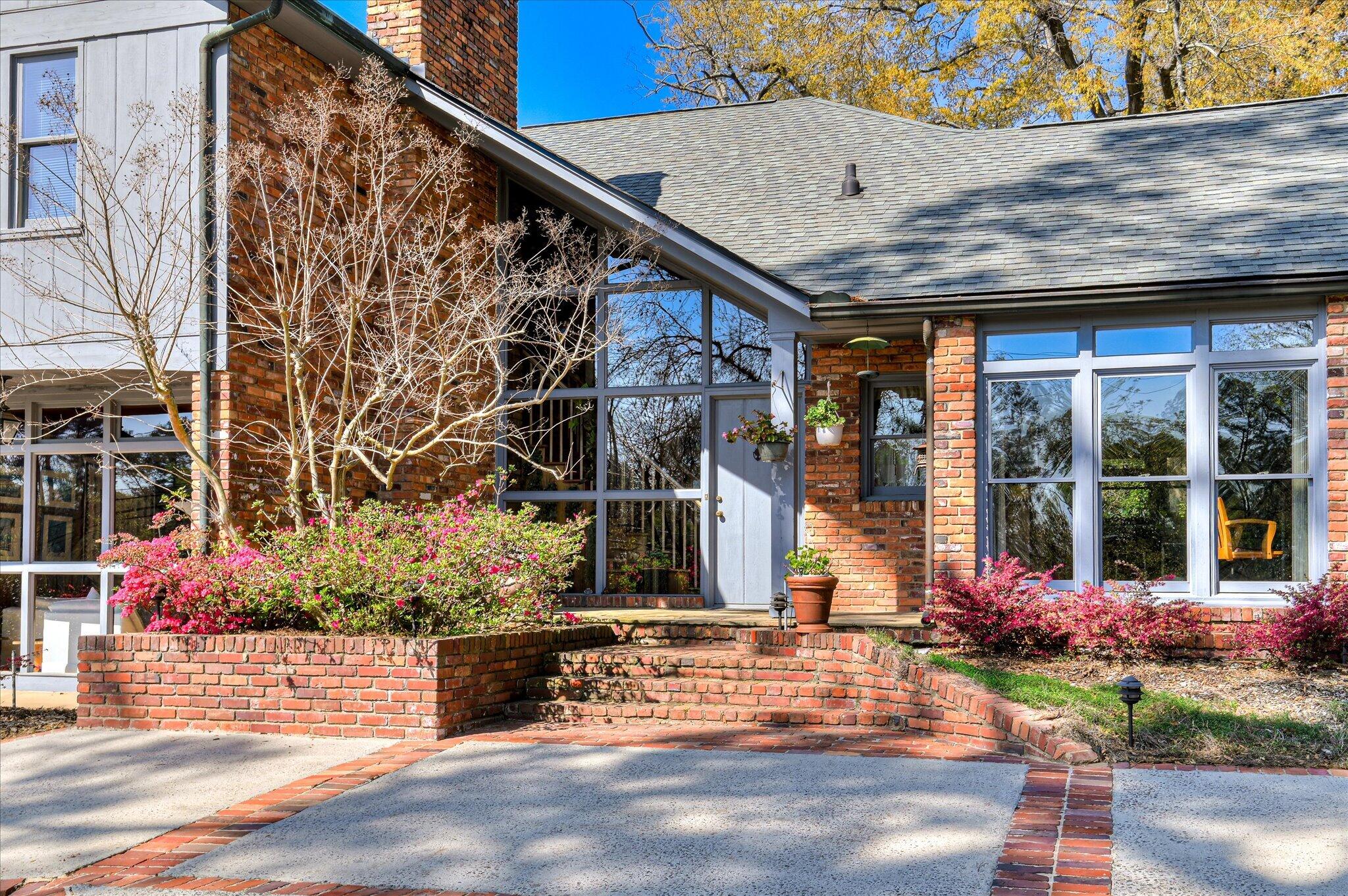 2214 Morningside Drive