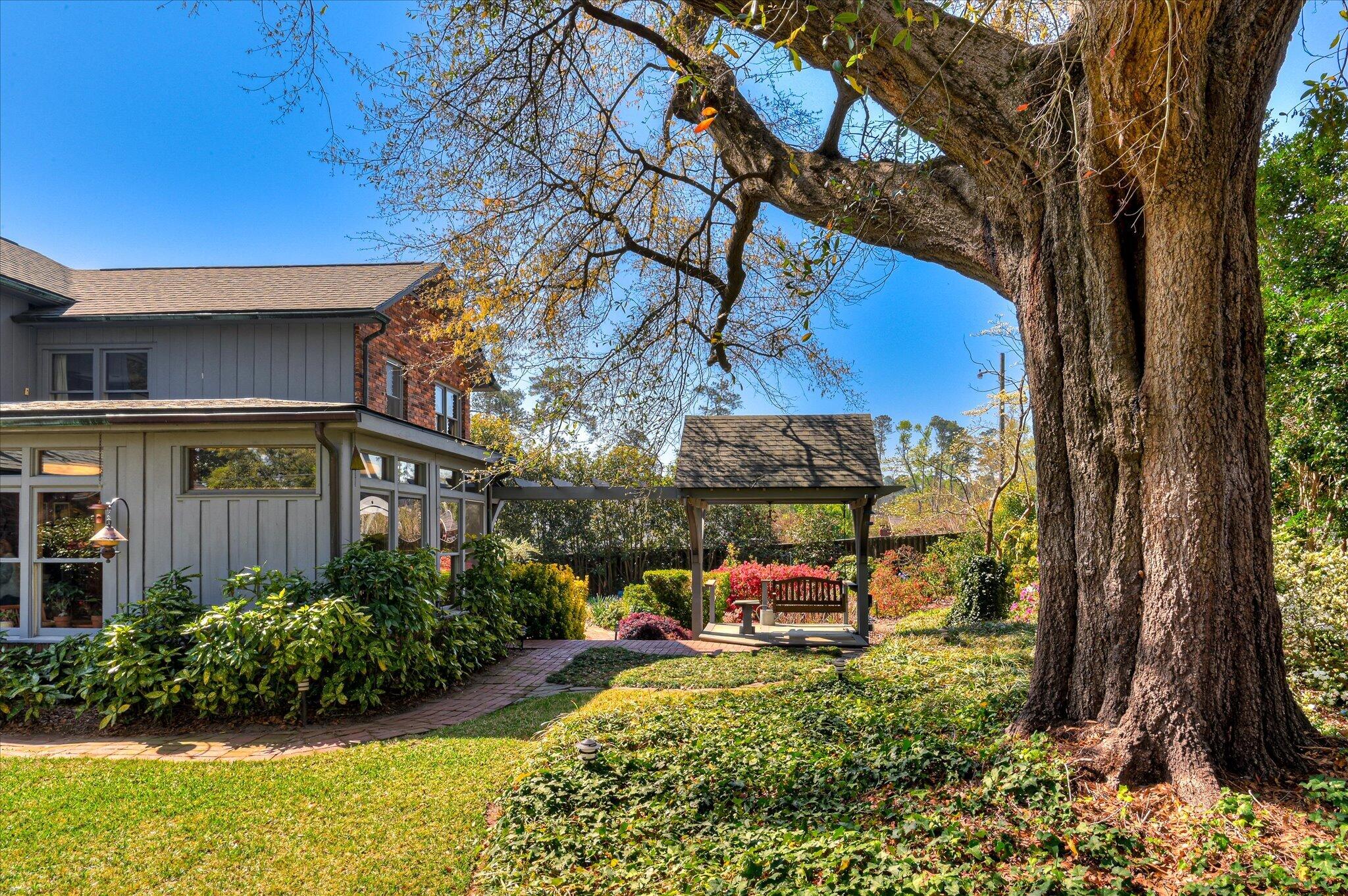 2214 Morningside Drive