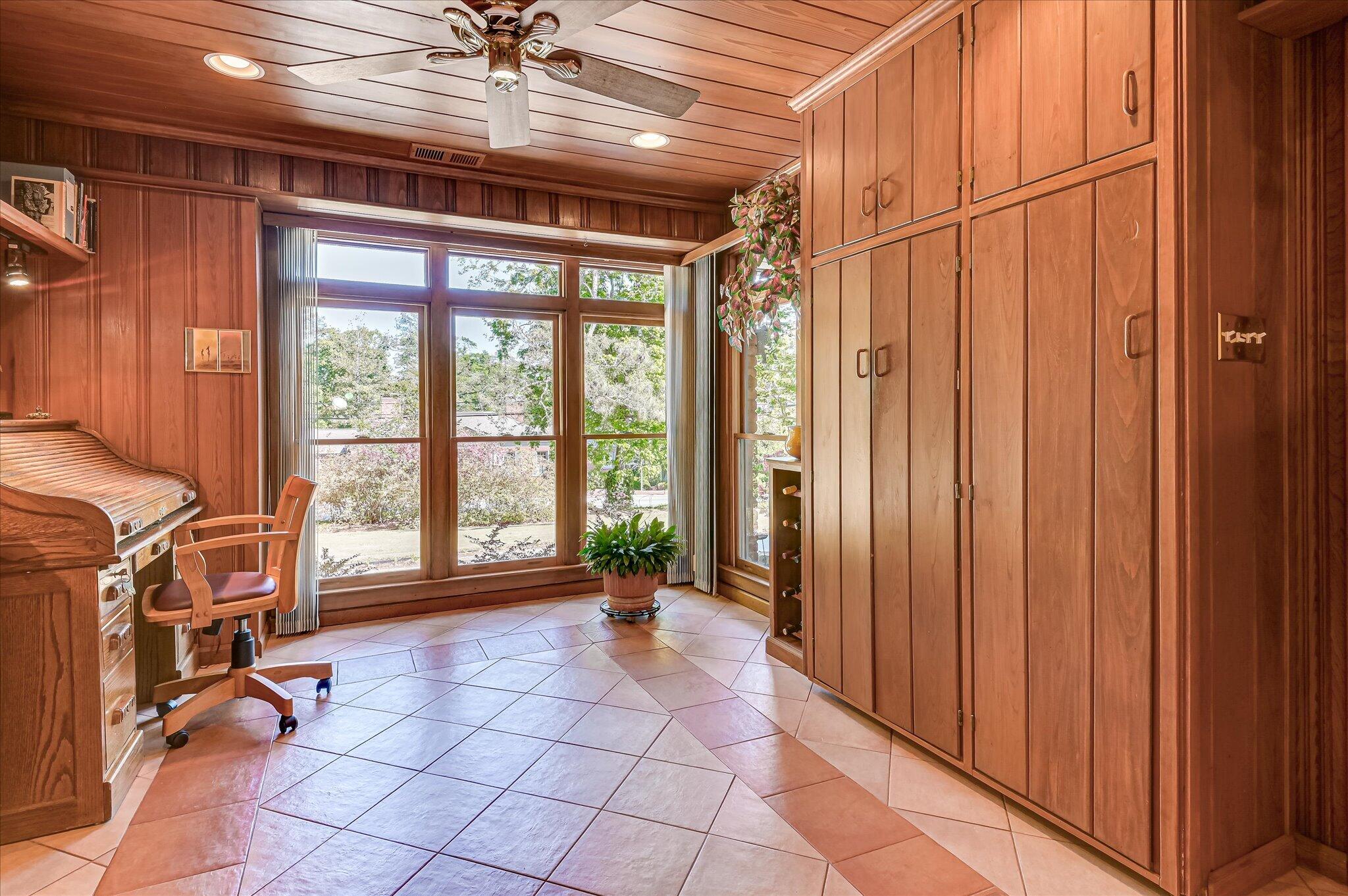 2214 Morningside Drive