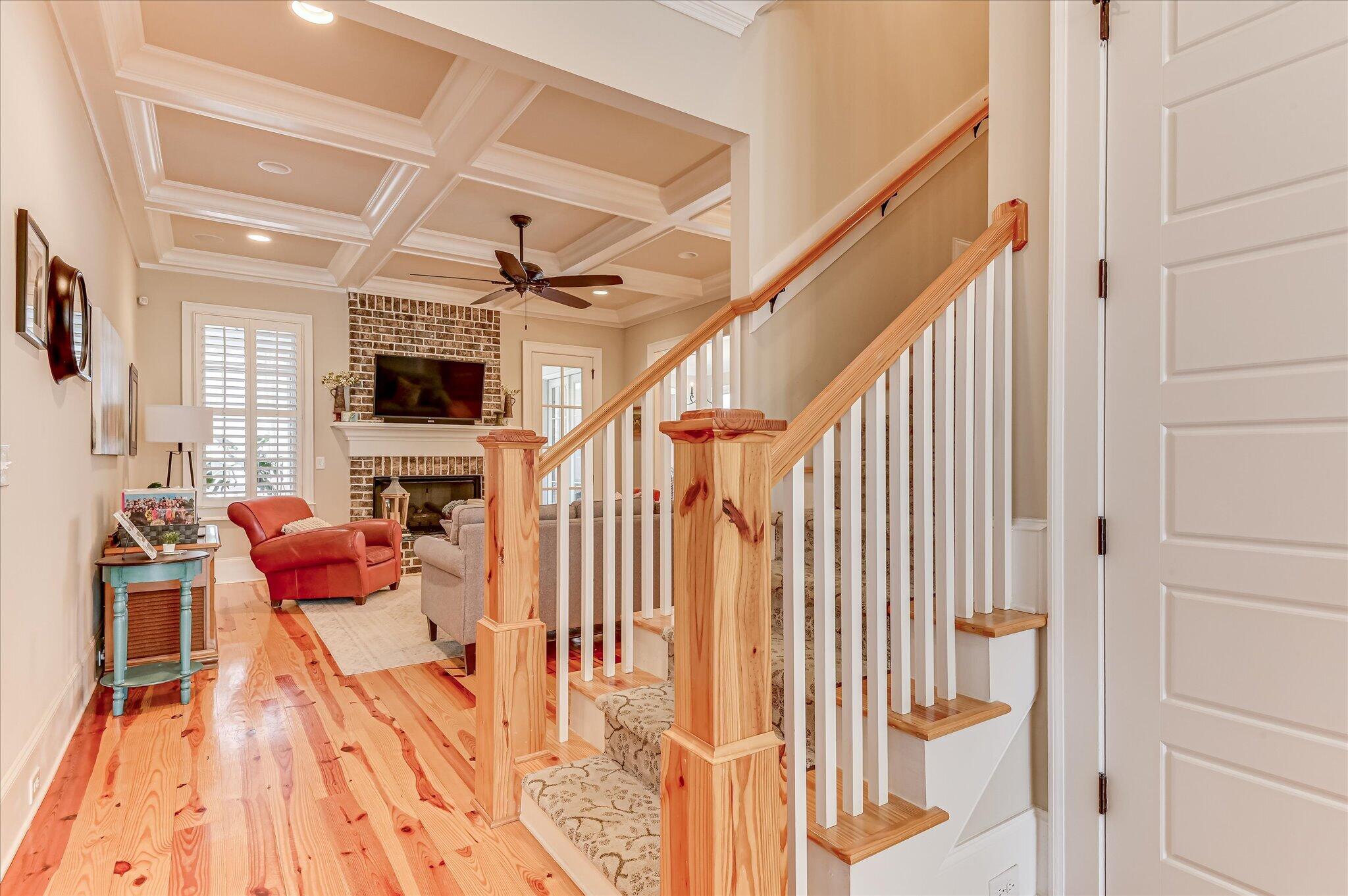304 Hornsby Lane