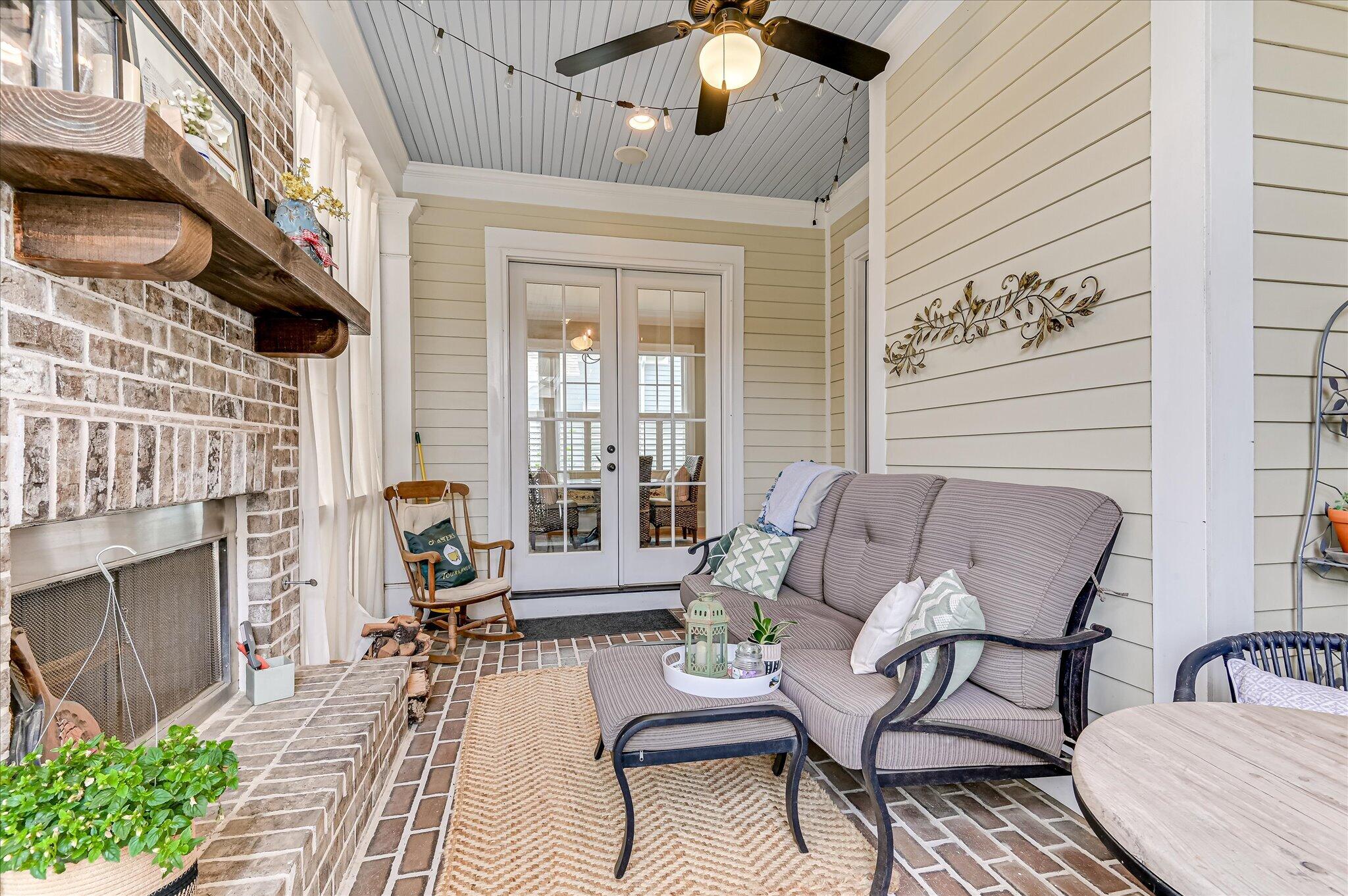304 Hornsby Lane