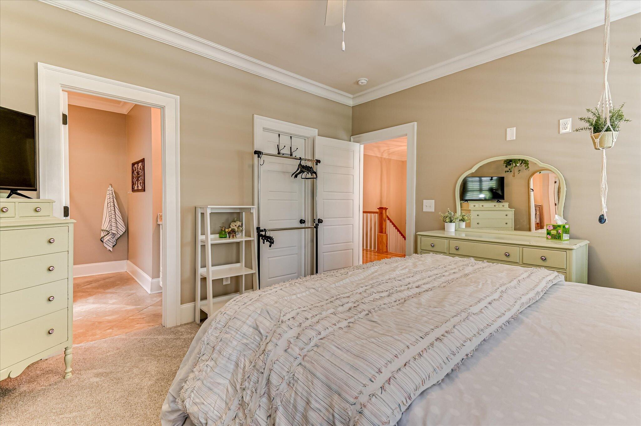 304 Hornsby Lane