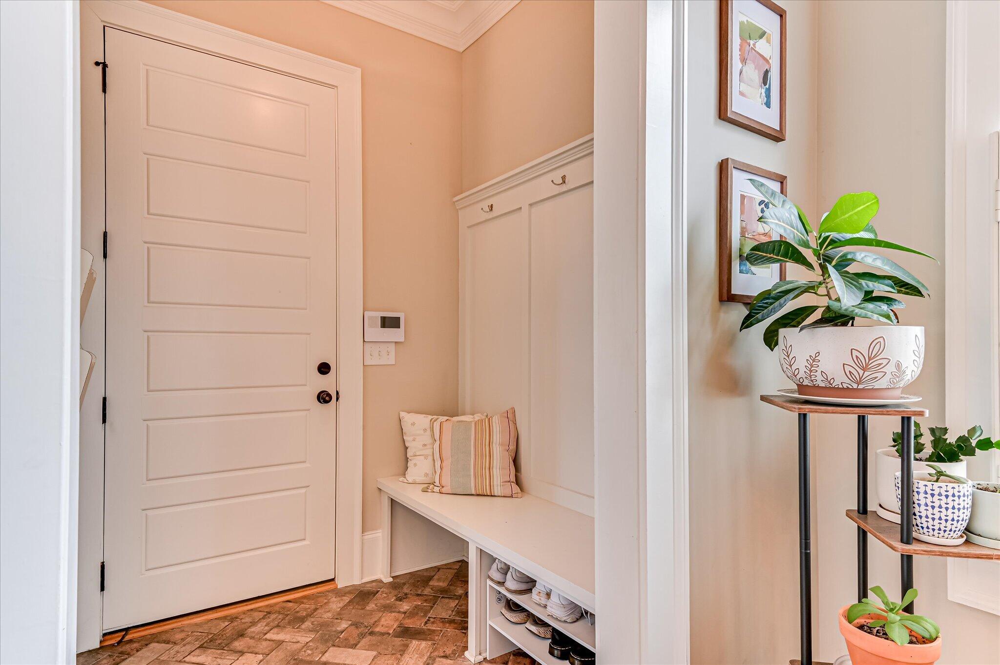 304 Hornsby Lane