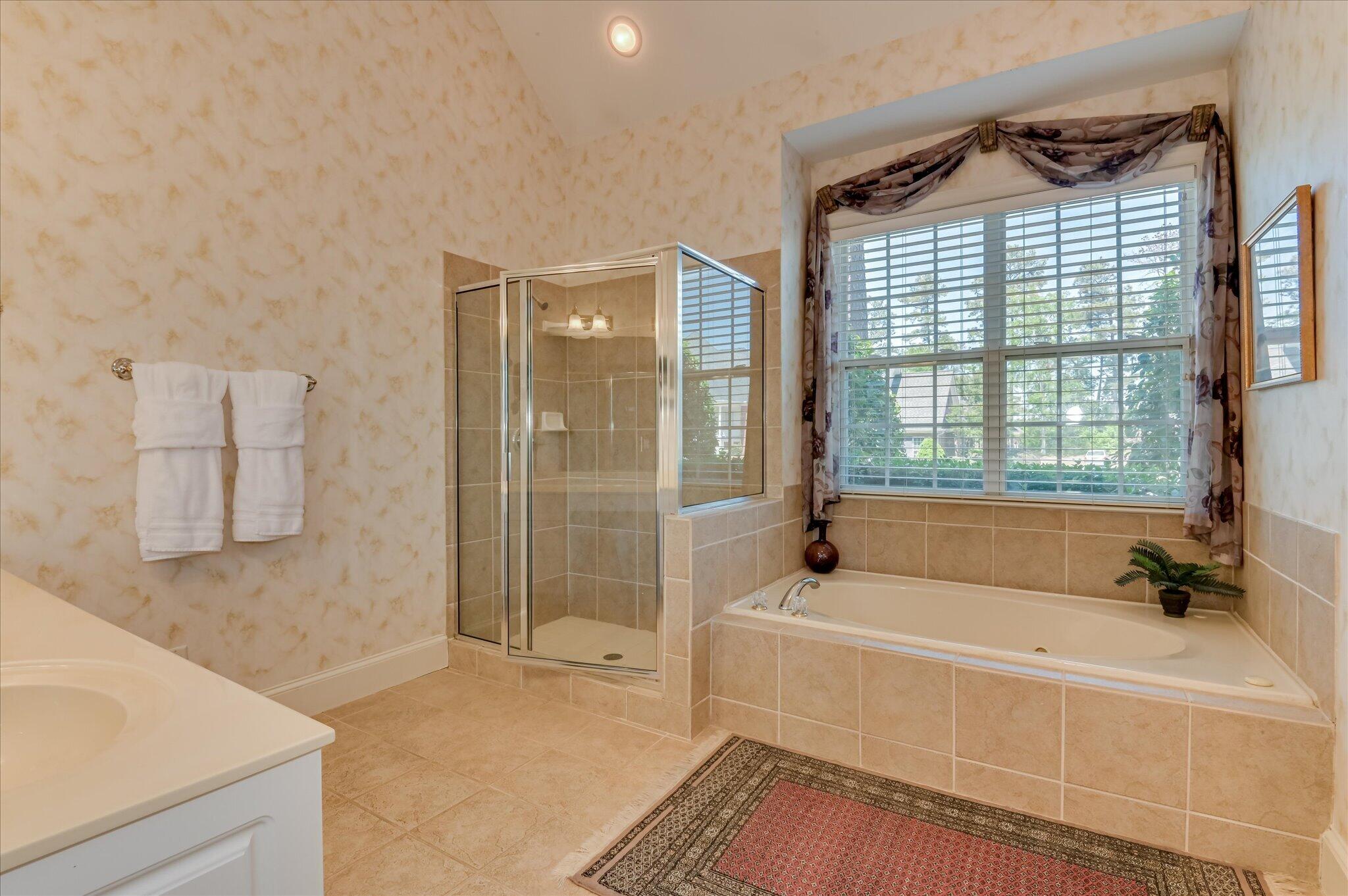 3502 Greenway Drive