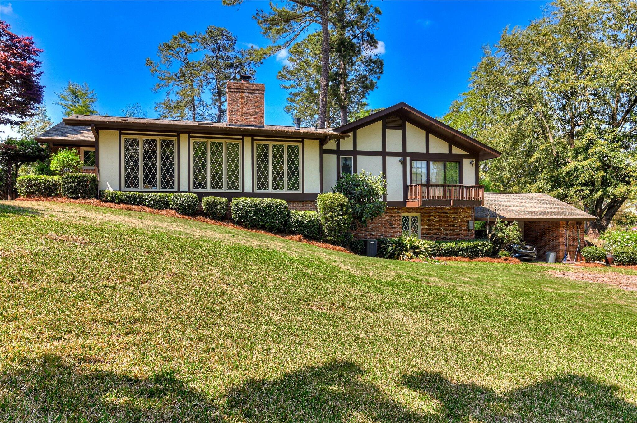 2714 Wellington Drive