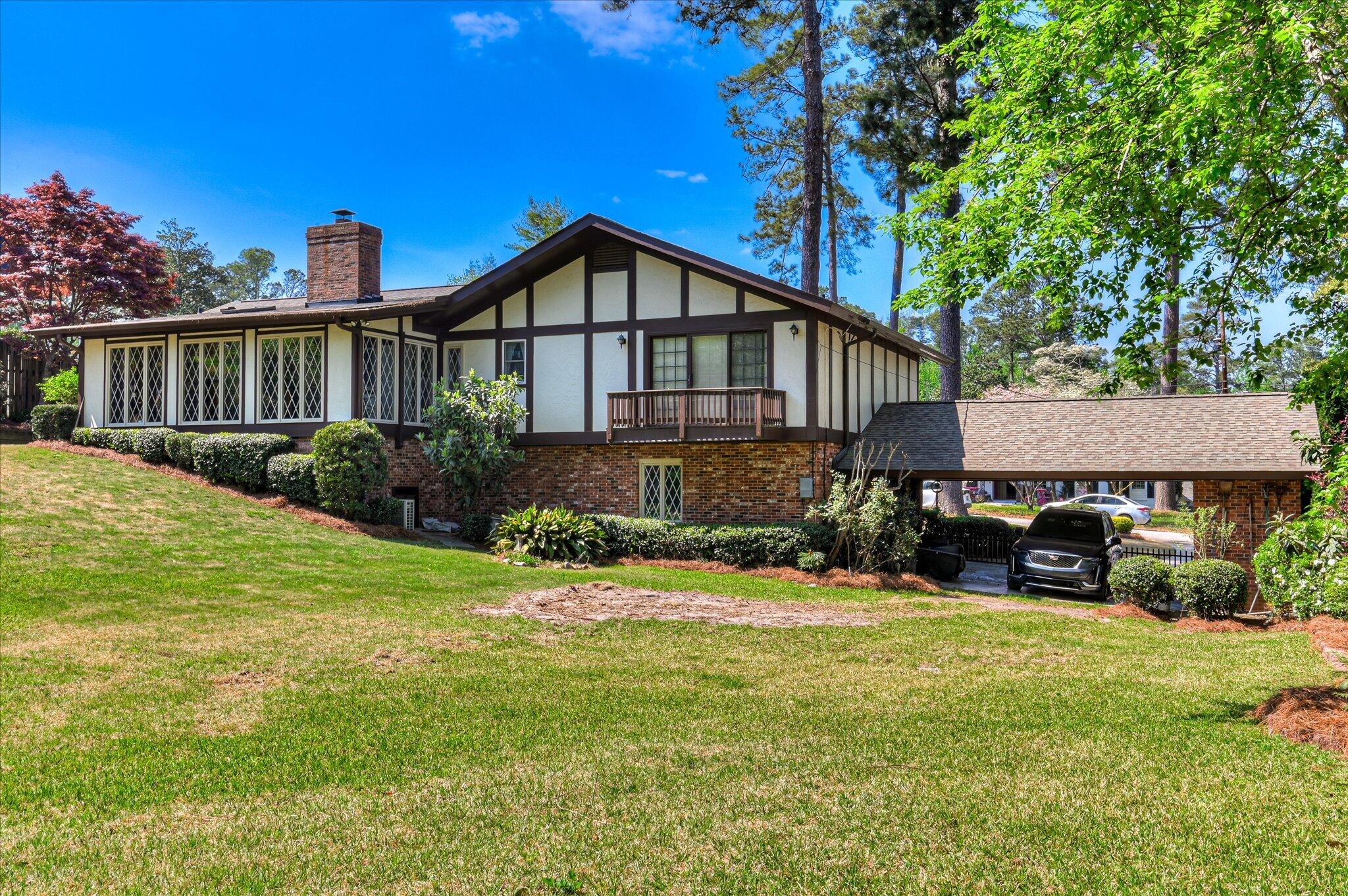 2714 Wellington Drive