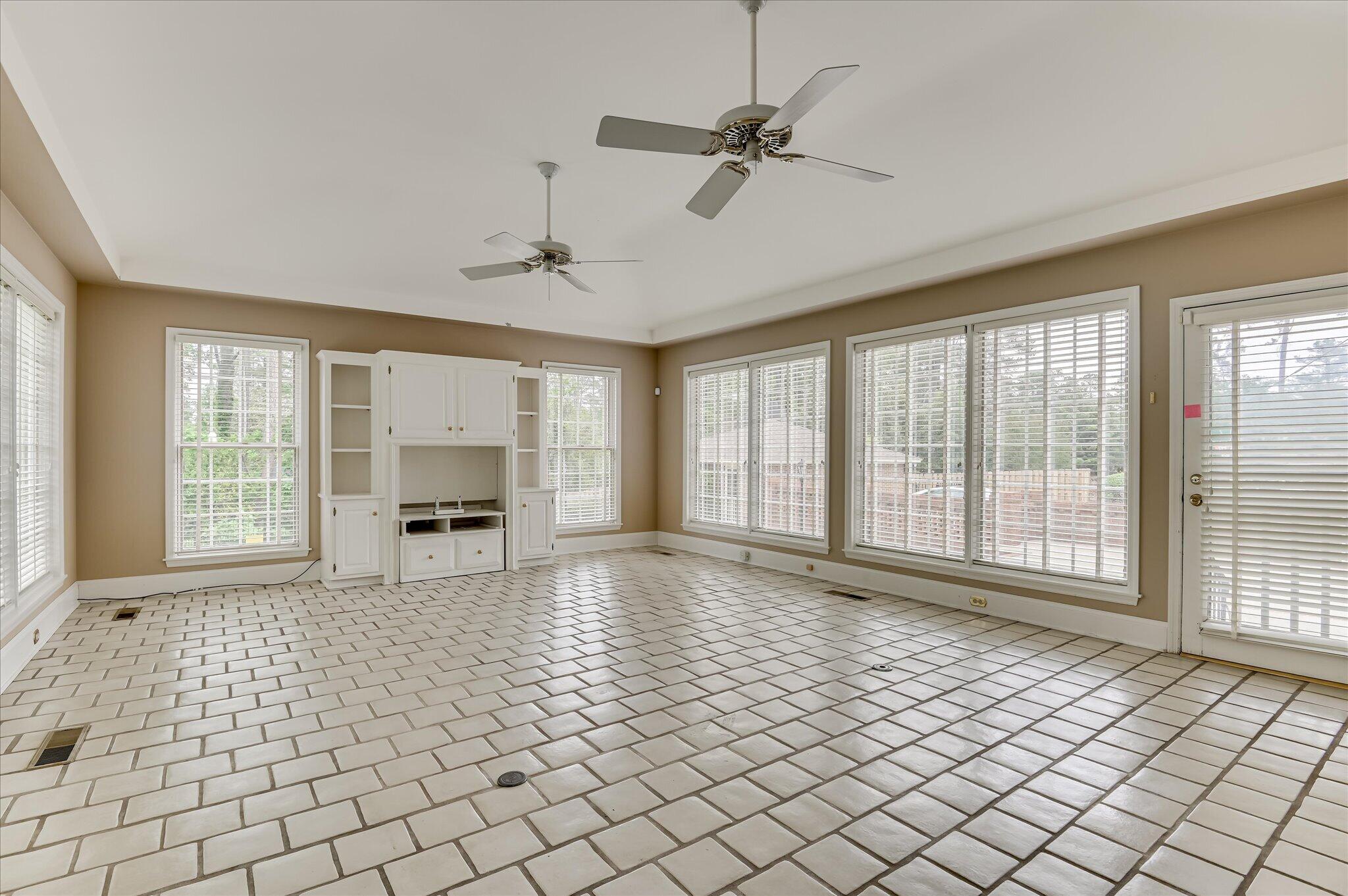 730 Ravenel Road